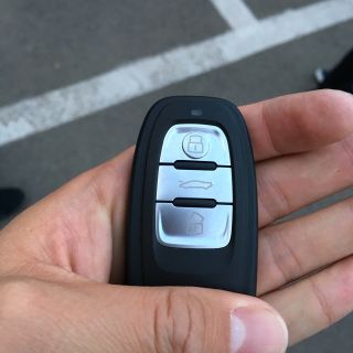 这兰博基尼suv的钥匙完全无视用户需求嘛