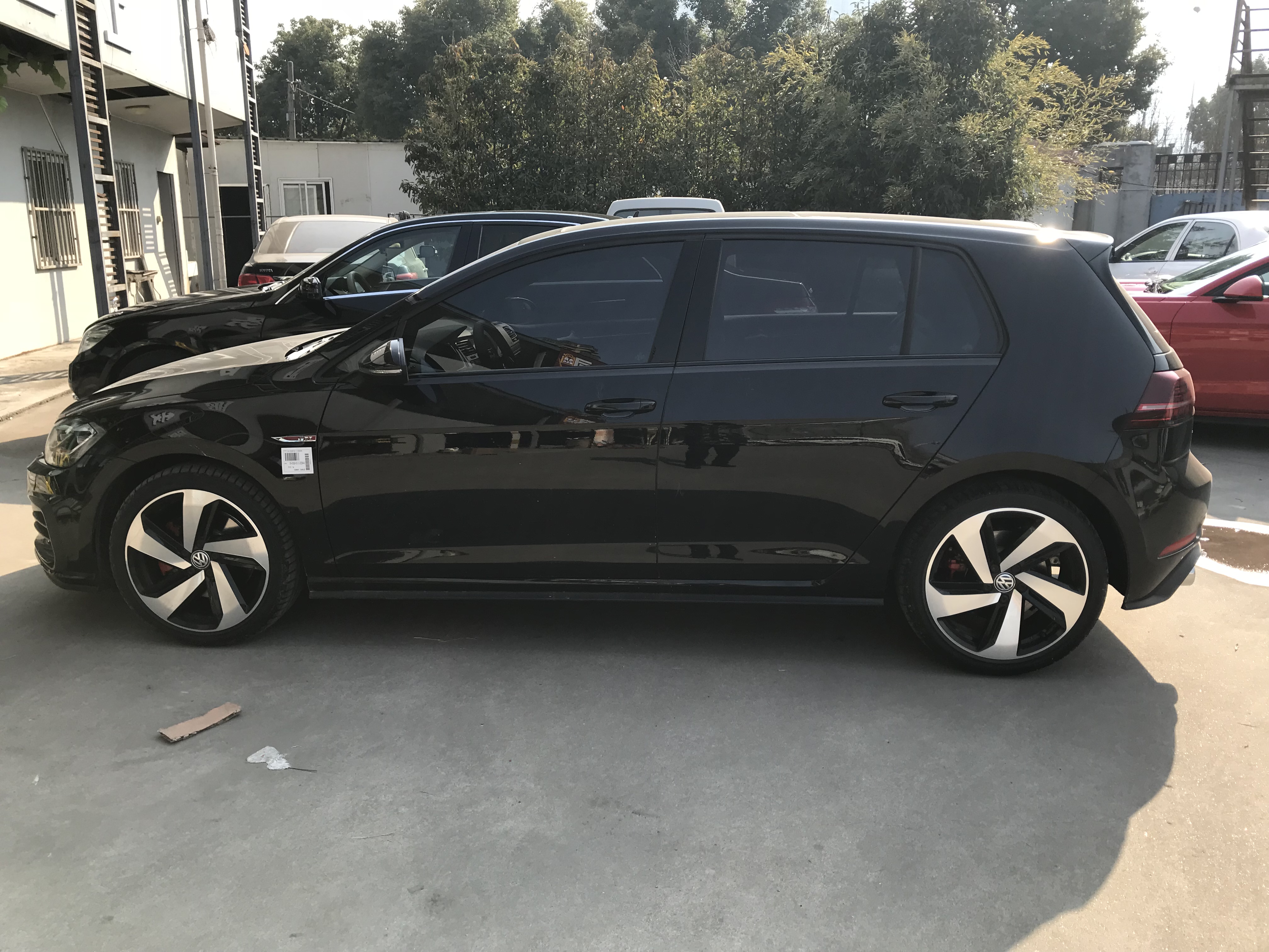 提车作业坐标无锡75代高尔夫gti黑色补坑