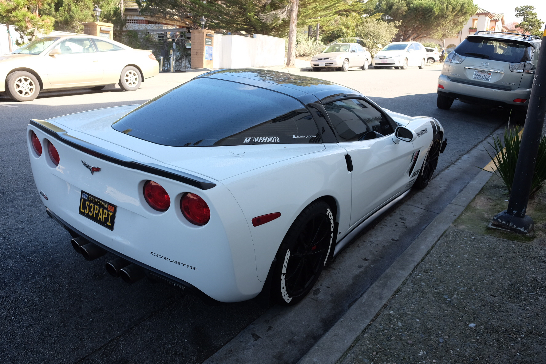 现在已经不流行贴五菱宏光s了