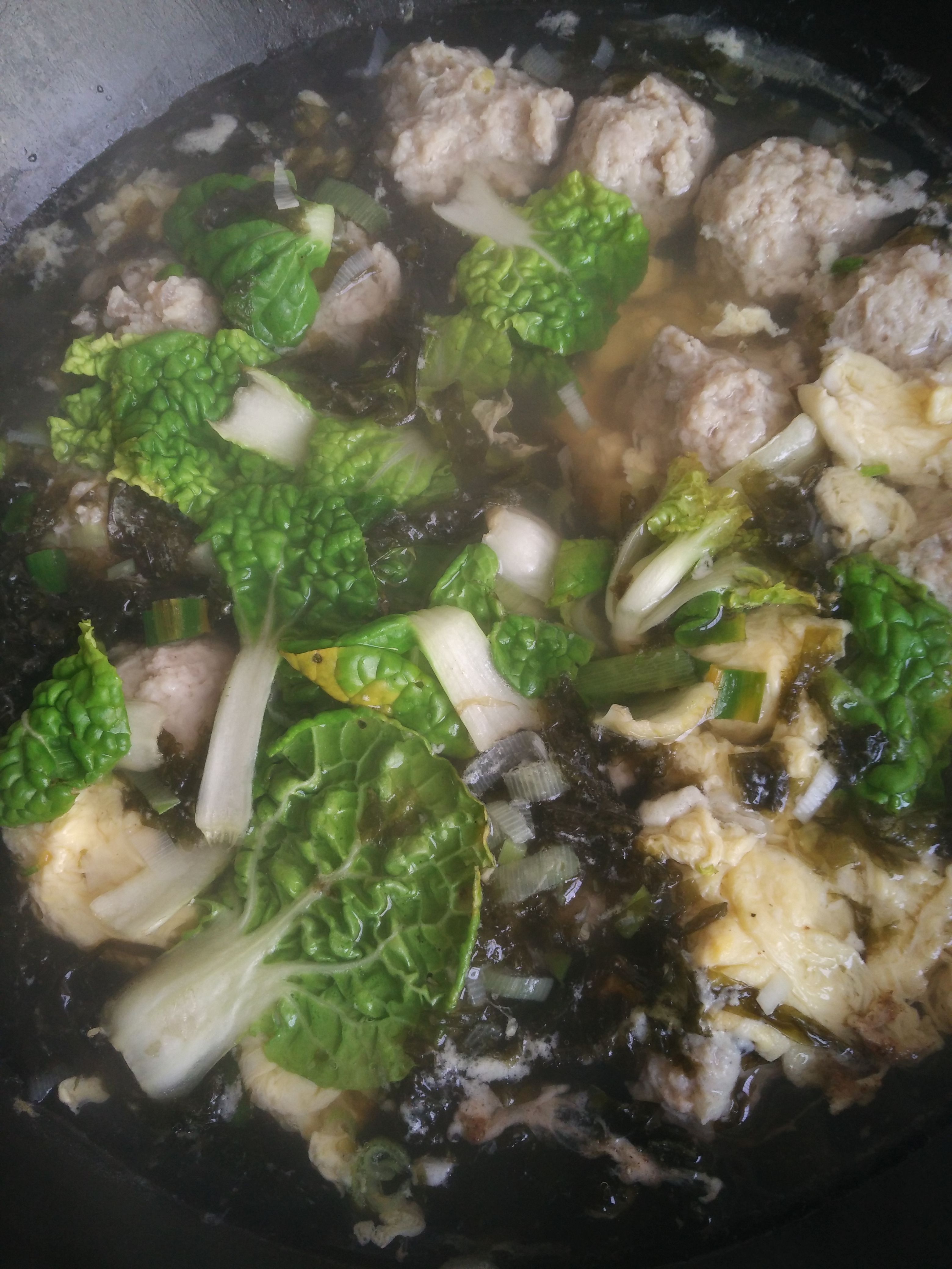 啊.紫菜蛋花肉丸汤.
