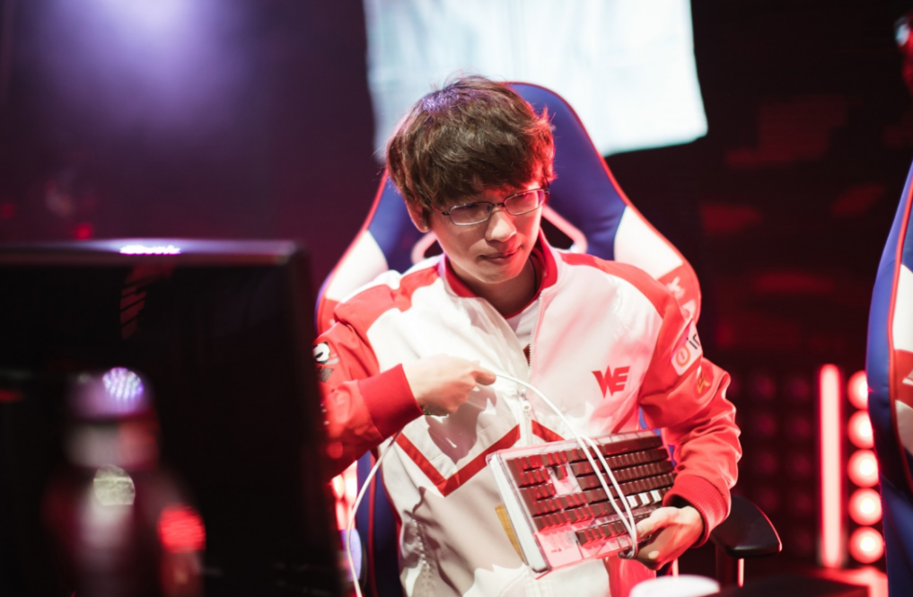 we新赛季的救世主独当一面的大将兮夜