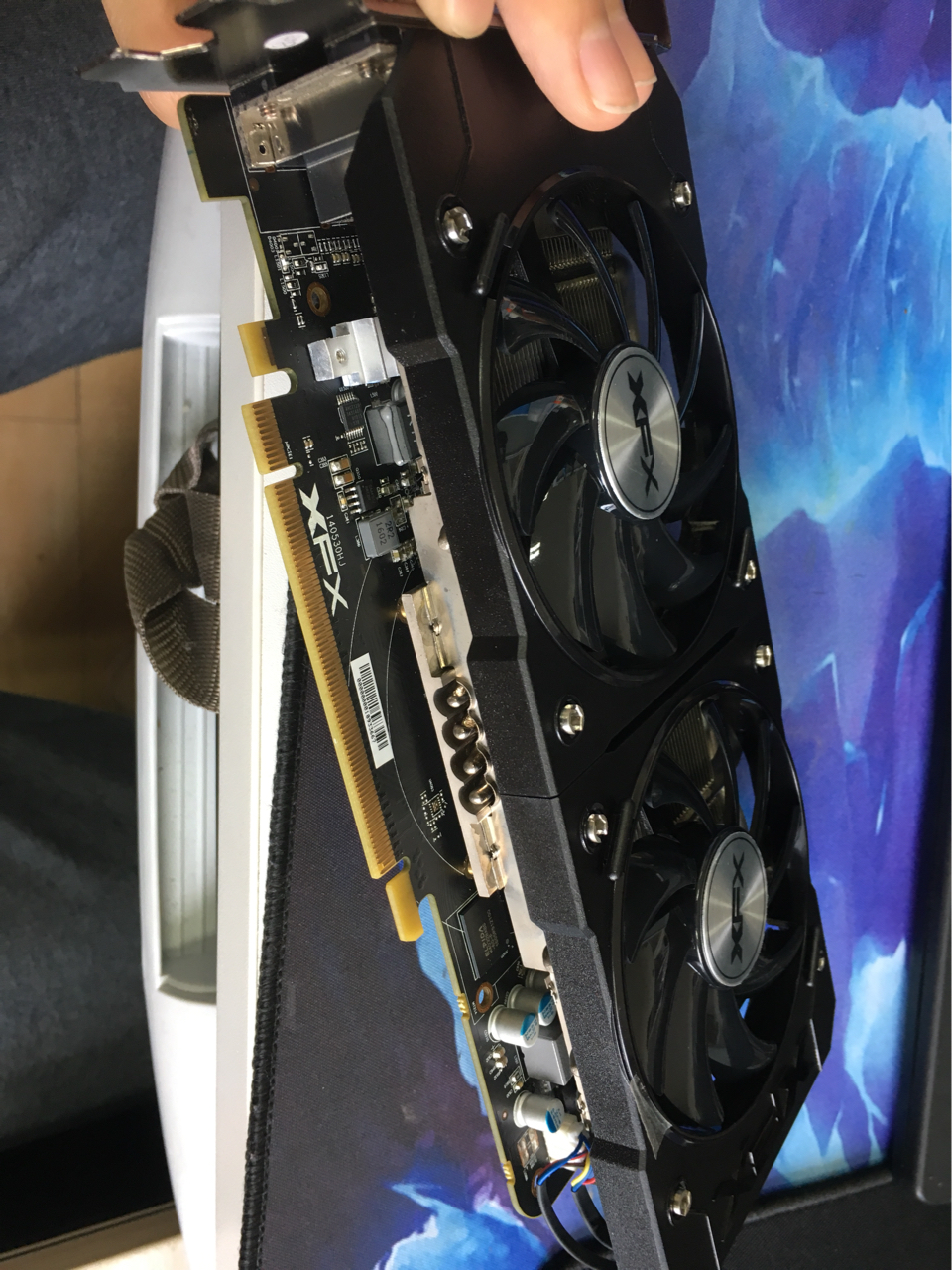 电脑硬件预出r9380x更新暂已出