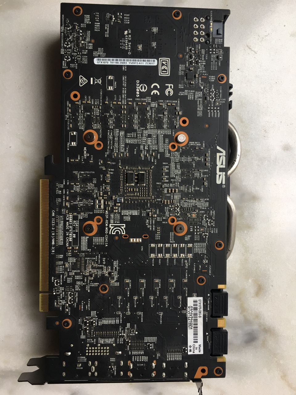 电脑硬件华硕1070o8g显卡3100元