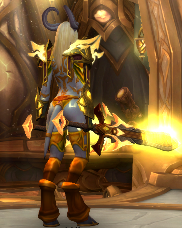 [板甲] 一套金色的板甲套装,据说是击杀阿古斯小怪掉落的任务物品给予