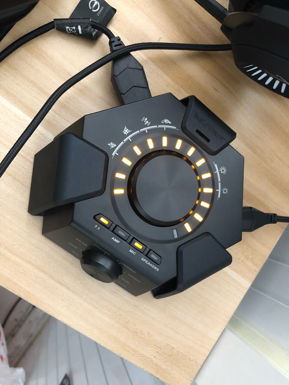 [游戏外设]出个华硕猛禽7.1耳机 用了10个月左右吧