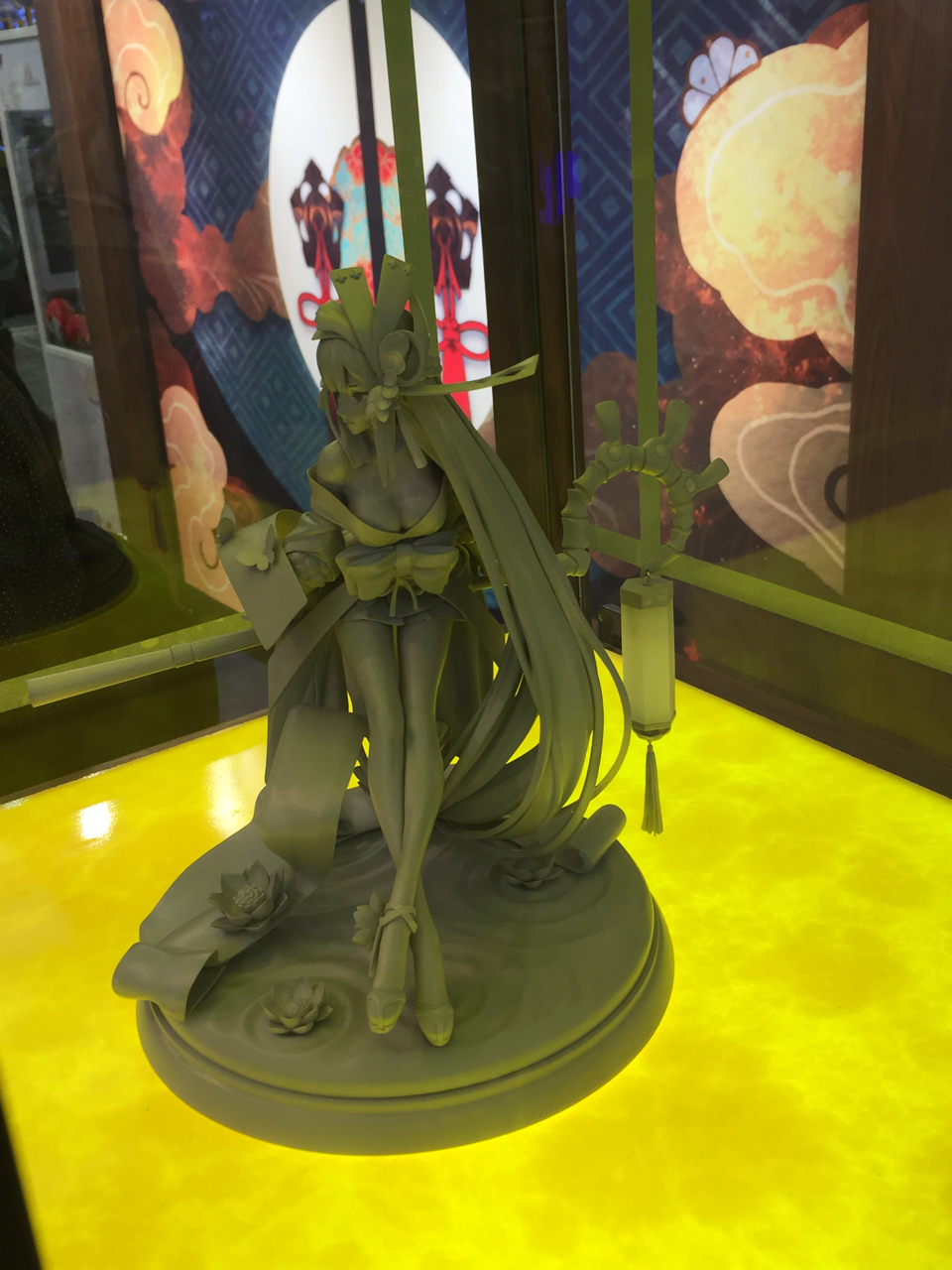 上海wf模型展奶一口灯姐手办