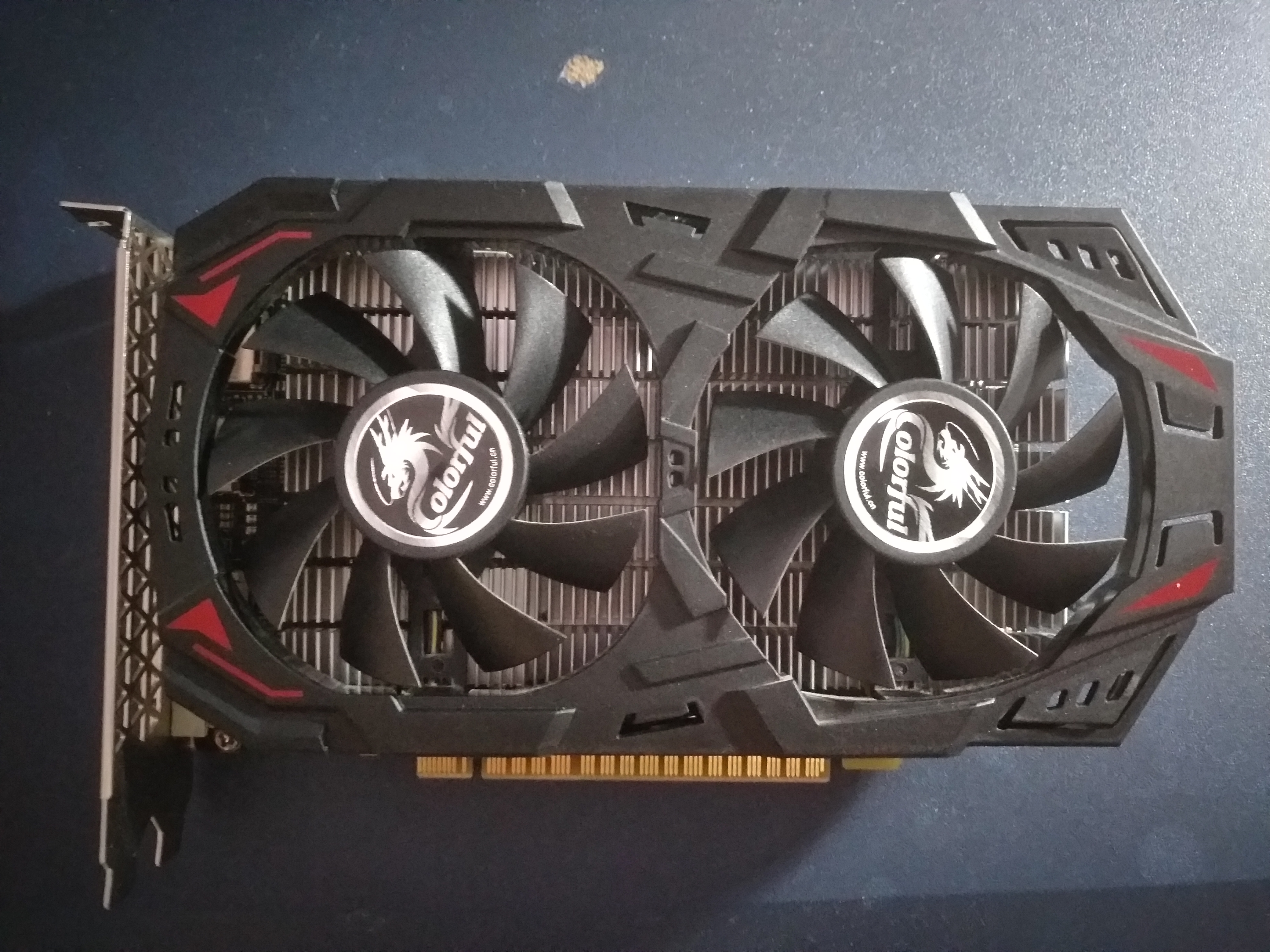 电脑硬件出1050显卡一张