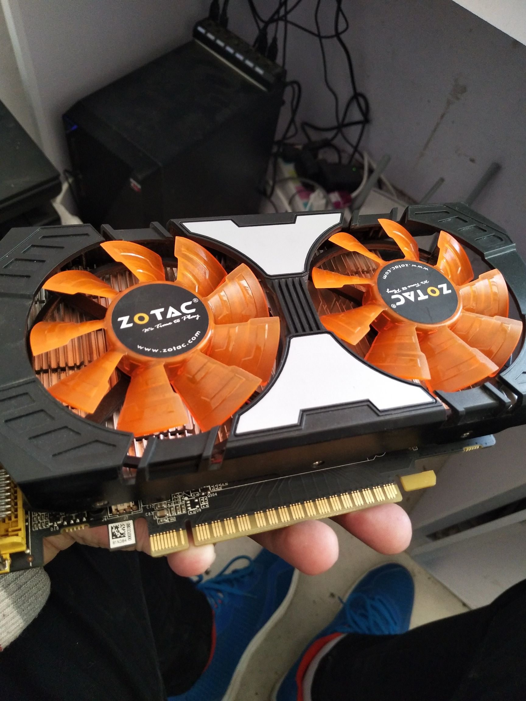 电脑硬件已出索泰750ti雷霆版