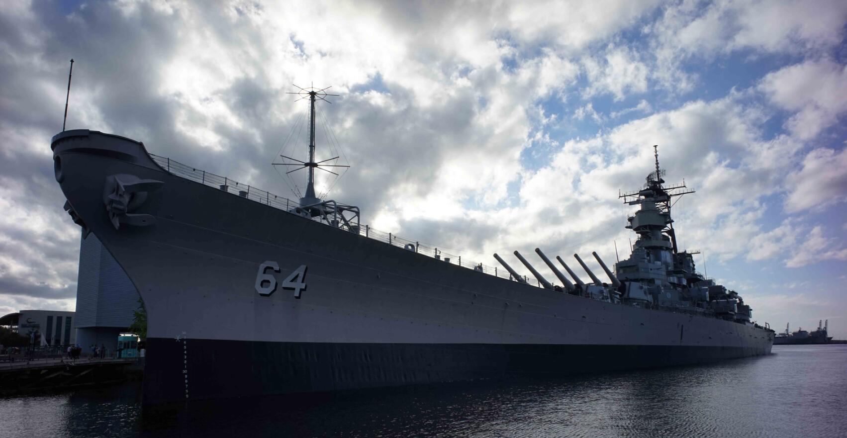 闲聊威斯康辛大破的舰艏好像画错了