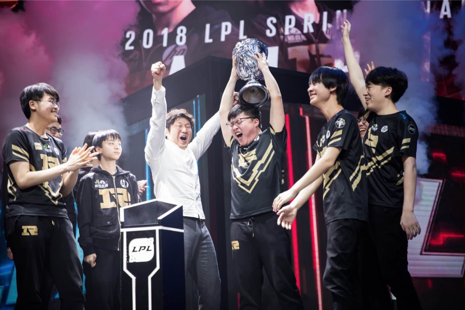 2017 lpl 总决赛冠军_lpl冠军历届冠军_lpl决赛