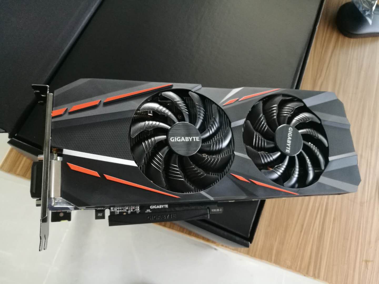 电脑硬件全新显卡技嘉10606g双风扇价格2500元