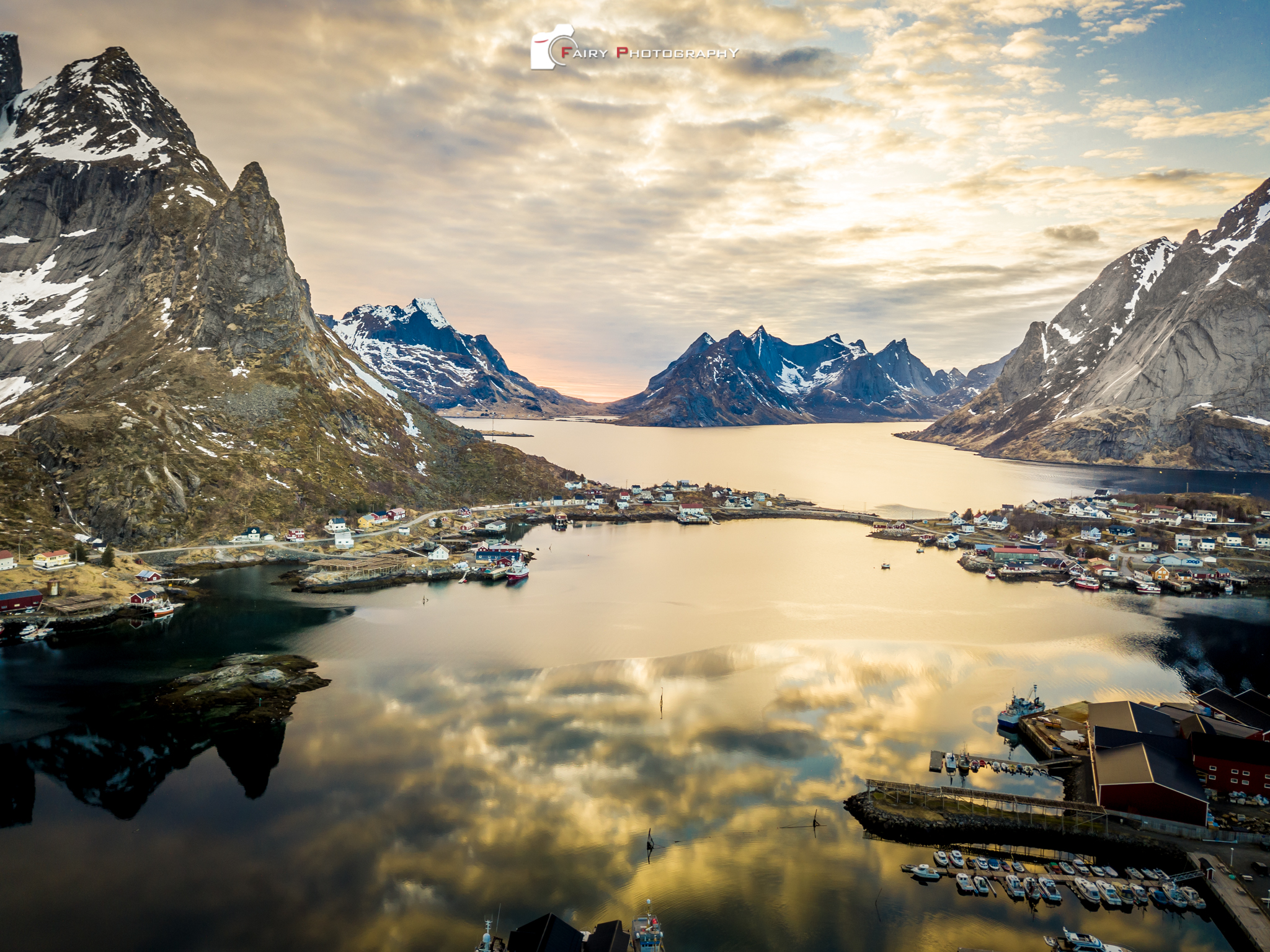 踏青摄影还没有到夏天的北极圈挪威罗弗敦群岛记录