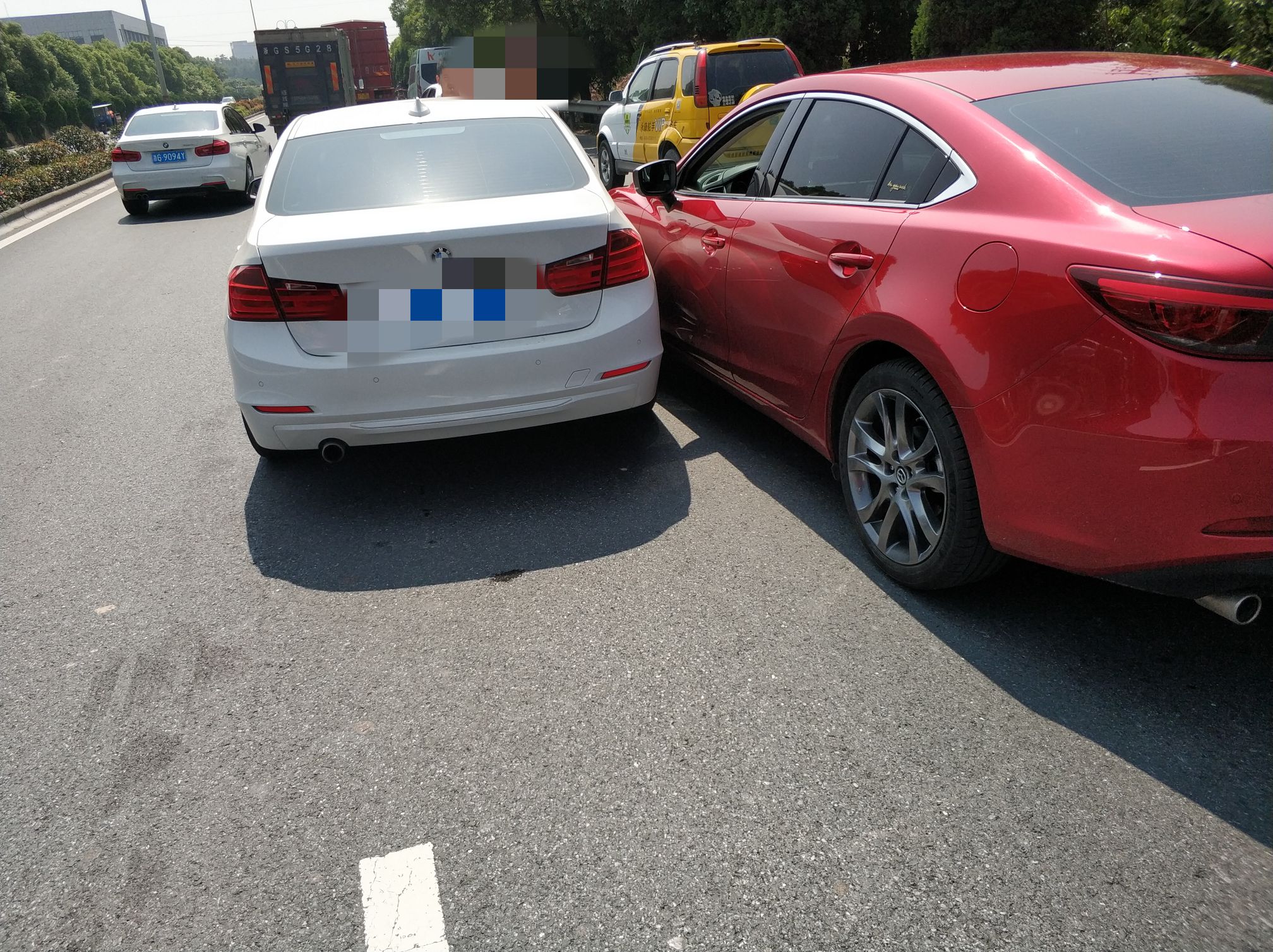 [剐蹭相关]知道你们个个都是事故认定专家