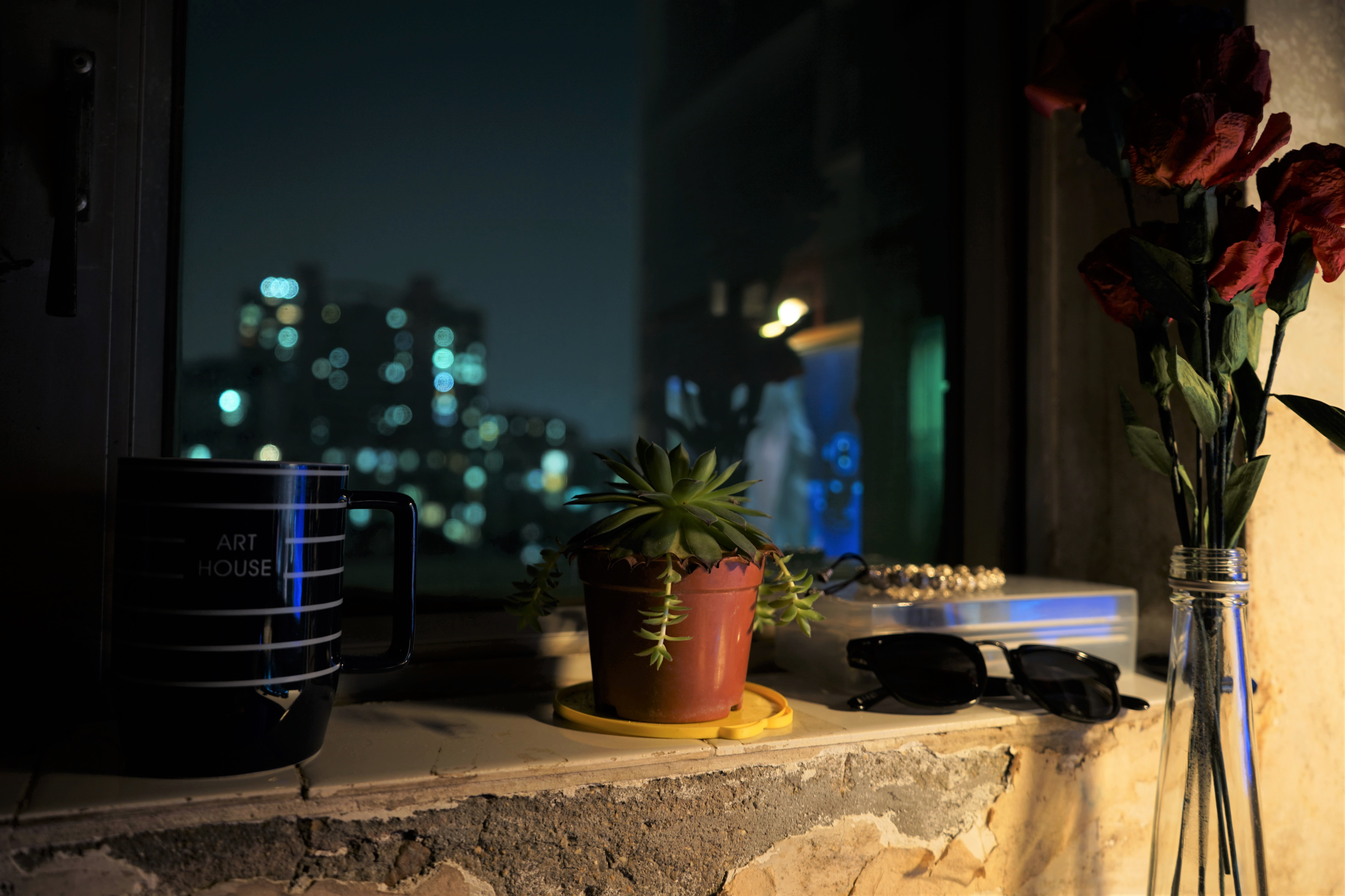 华为p20pro拍夜景真的可以媲美微单了吗