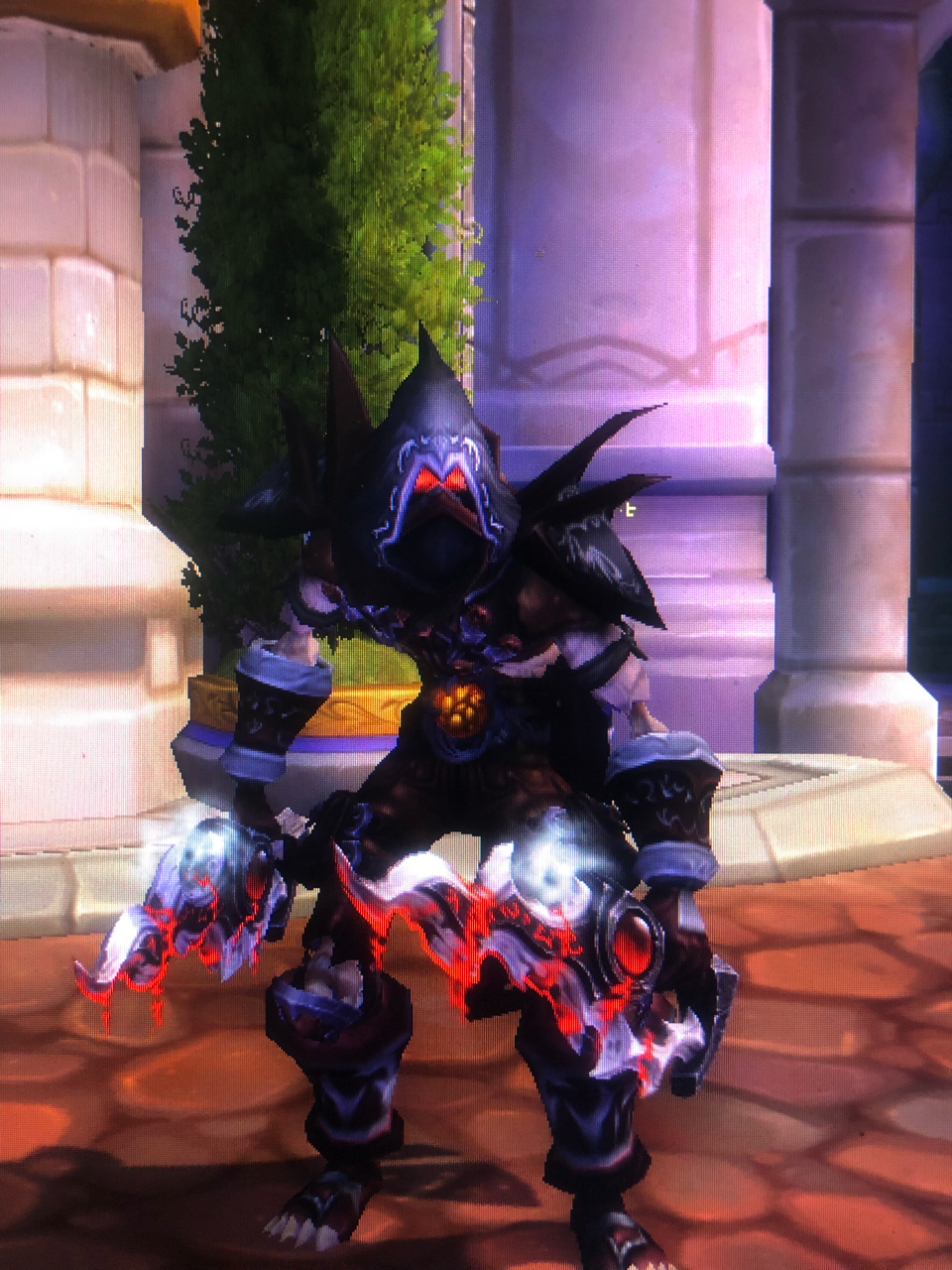 jpg"> 黑血牙还不错,胸用恶徒(有个领子,可以衔接肩膀和头的自然过度)