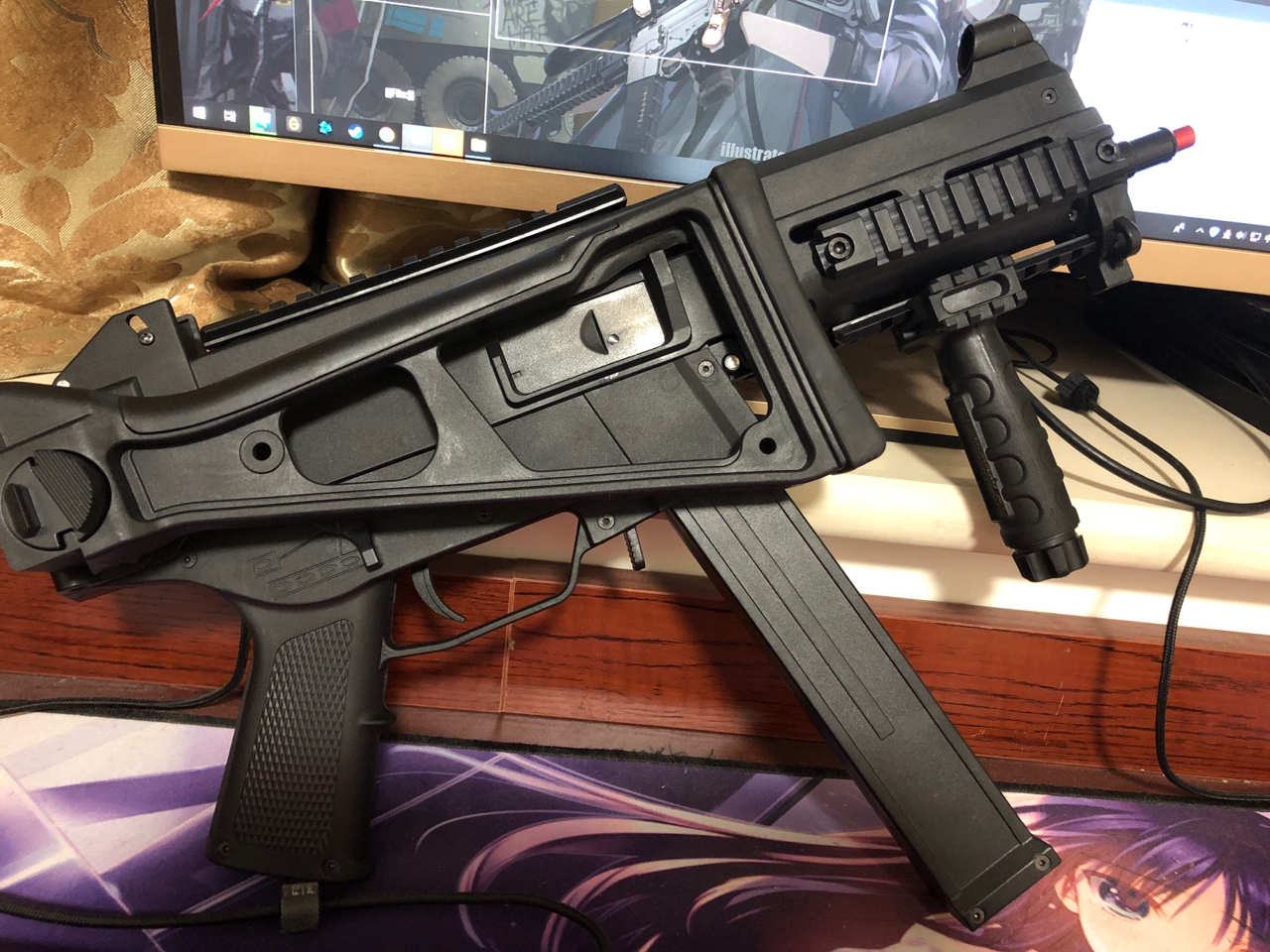 傻叼抛瓦鼻梁骨预警ump45水弹到货了