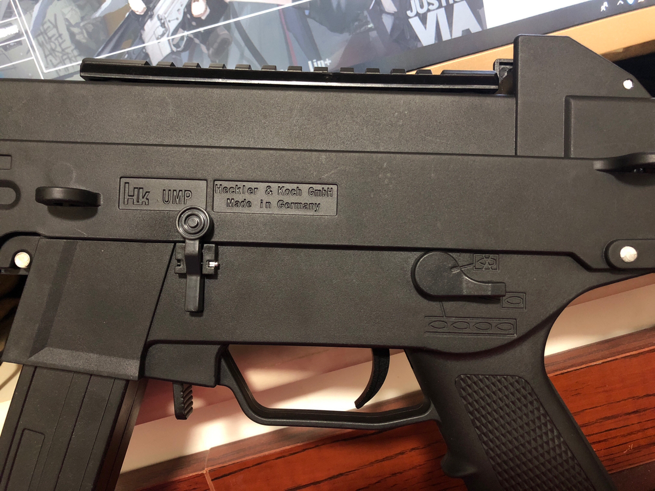 傻叼抛瓦鼻梁骨预警ump45水弹到货了