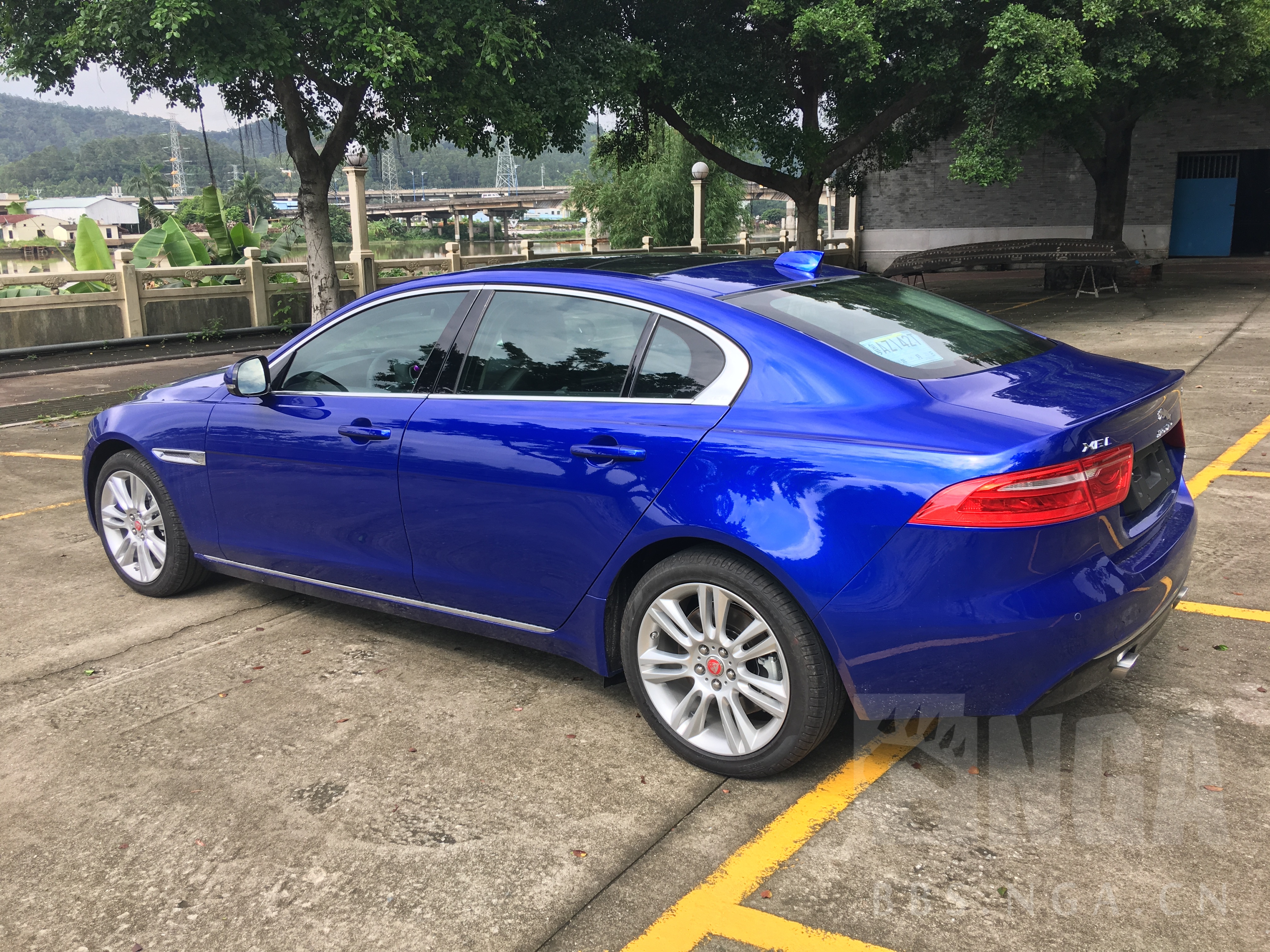 捷豹xel200尊享水晶蓝首提更新一个月使用感受