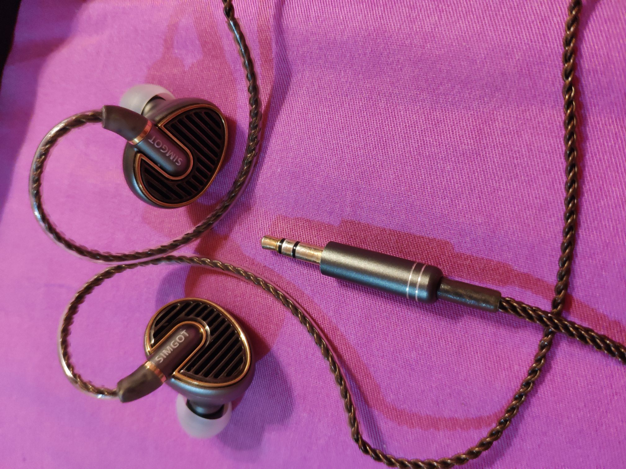 耳机音响出铜雀en700bass箱说全9成新