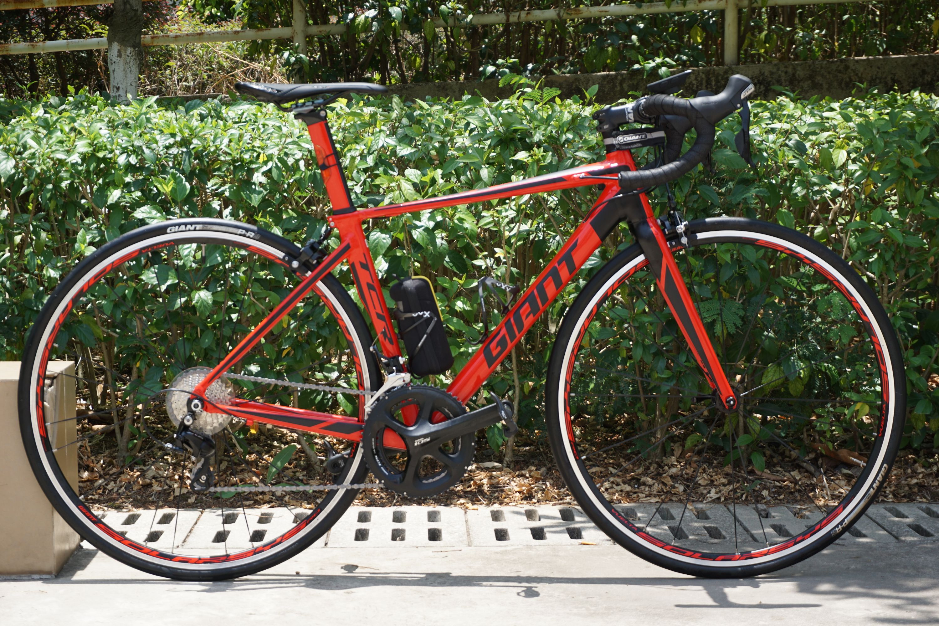 借骑行版出车和骑行台捷安特tcr6700tacxboostt2500骑行台