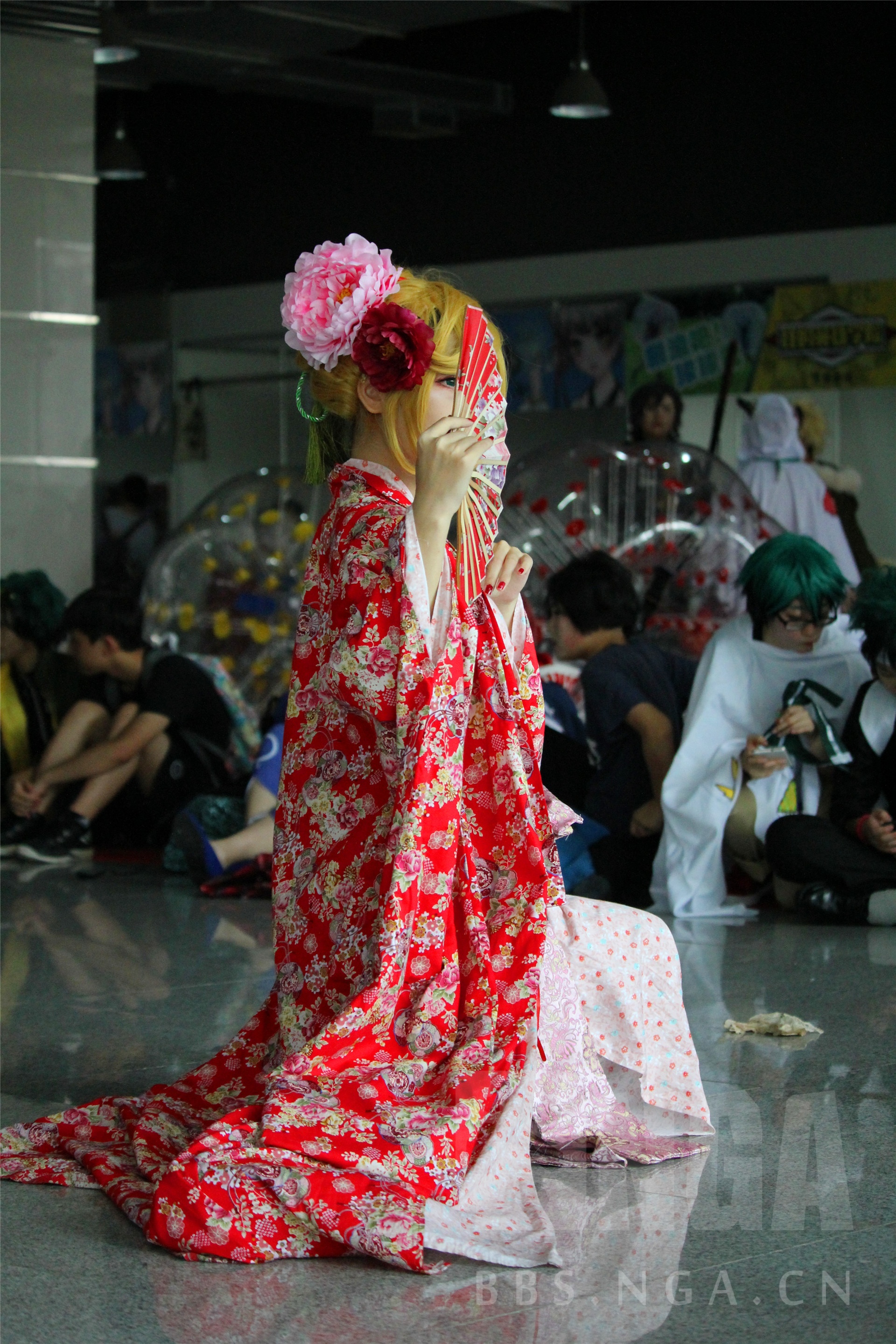 76p长沙acc漫展现场第一天漂亮的花鸟小姐姐鬼使黑偶遇鬼使白草爹大战