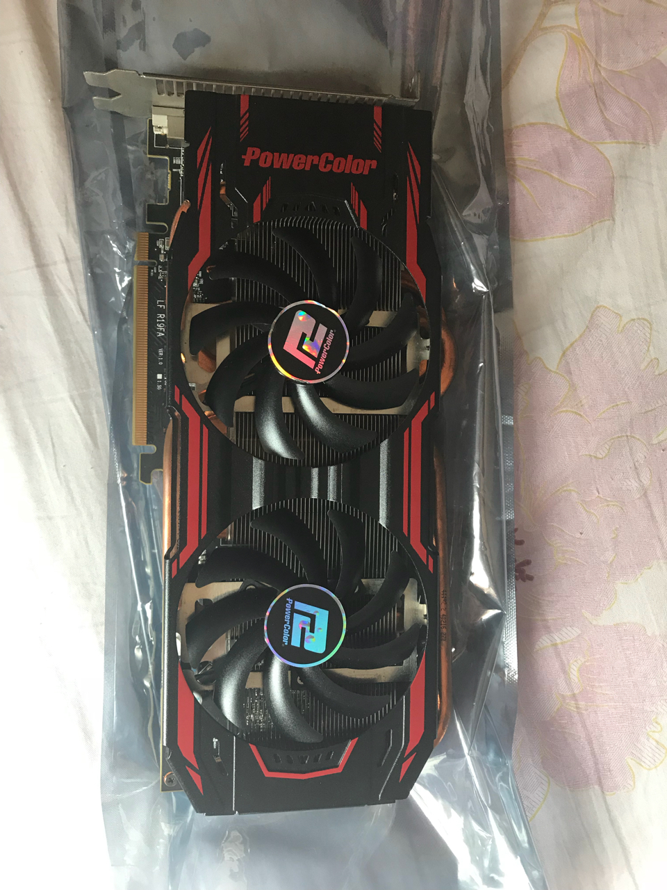 电脑硬件出一块迪兰r9280x暂出