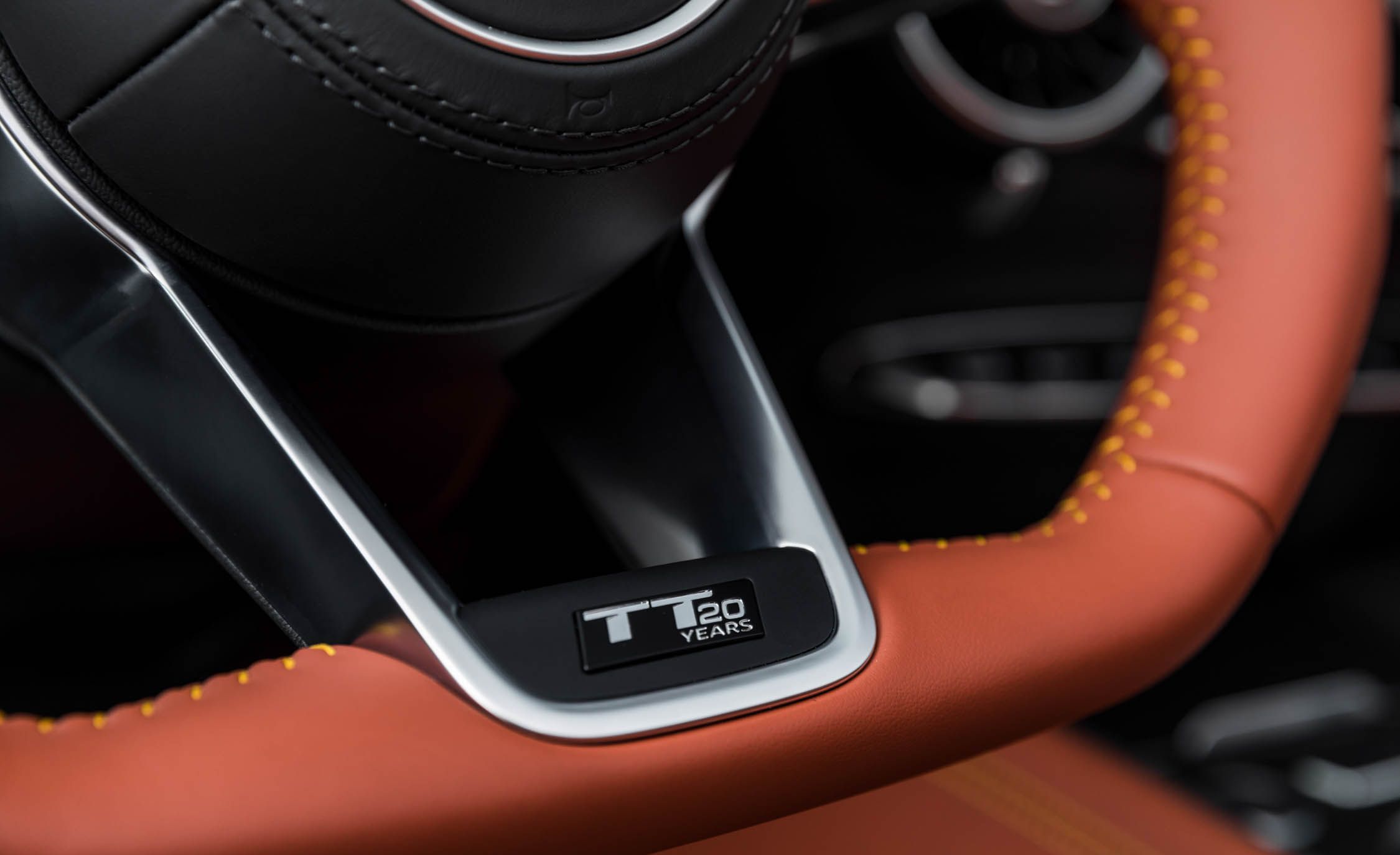 [cad新闻][搬运]2019款奥迪tt:奥迪用外观更新来纪念tt的20周年