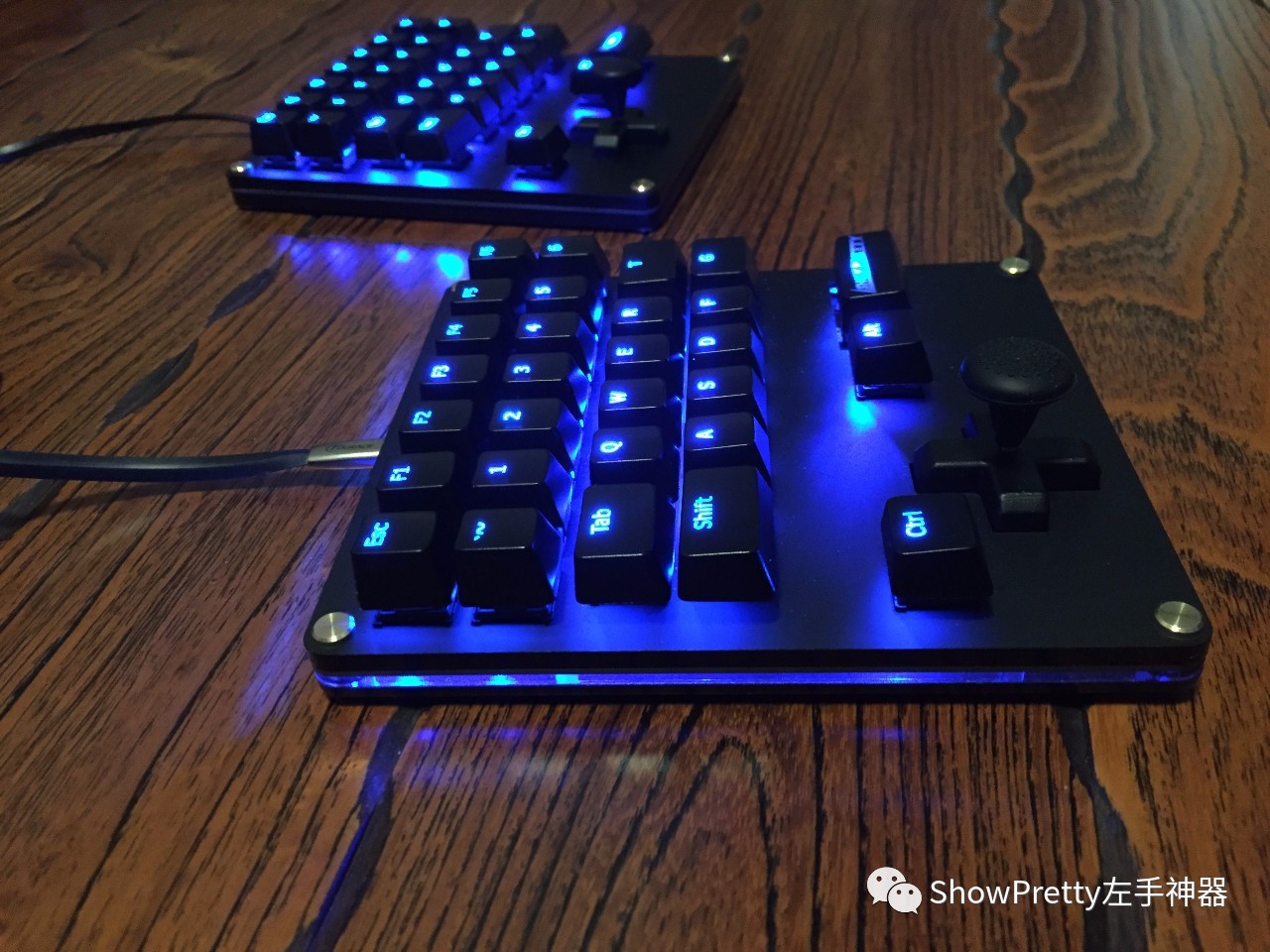 左手键盘摇杆键盘