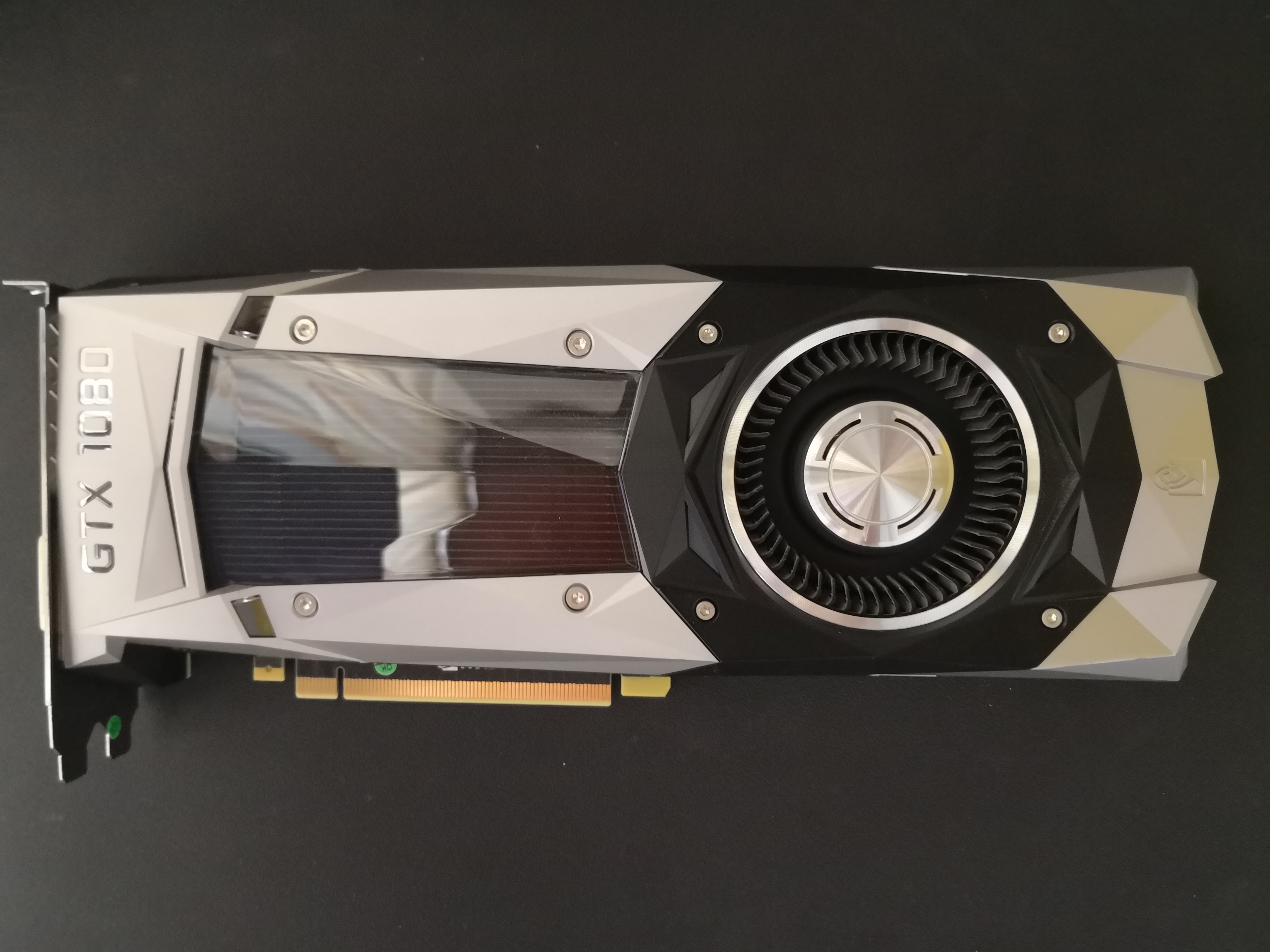 电脑硬件出闲置公版gtx1080影驰在保海盗船风扇ml120pro白灯已出