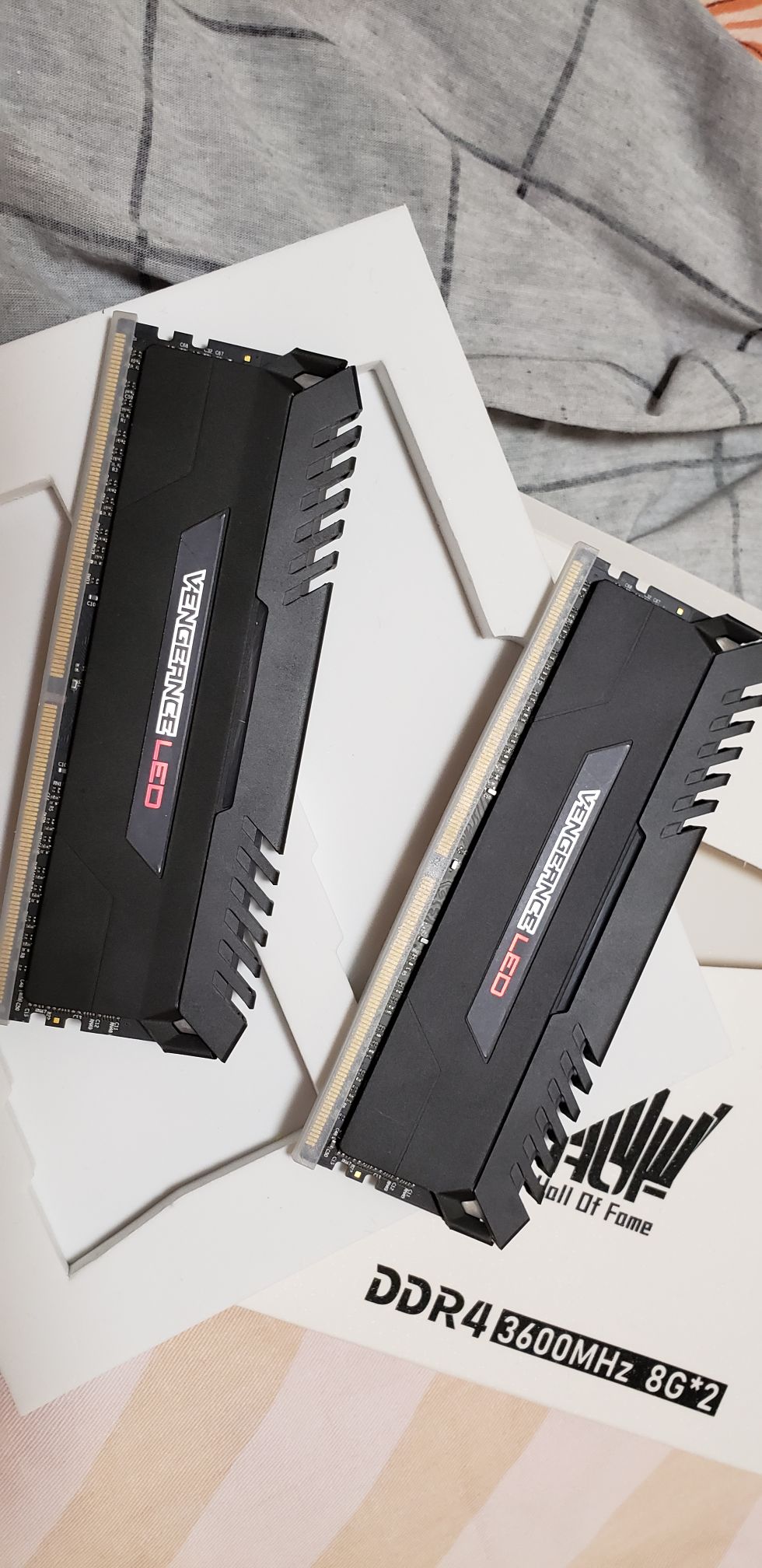 电脑硬件海盗船复仇者ddr43000mhz888元