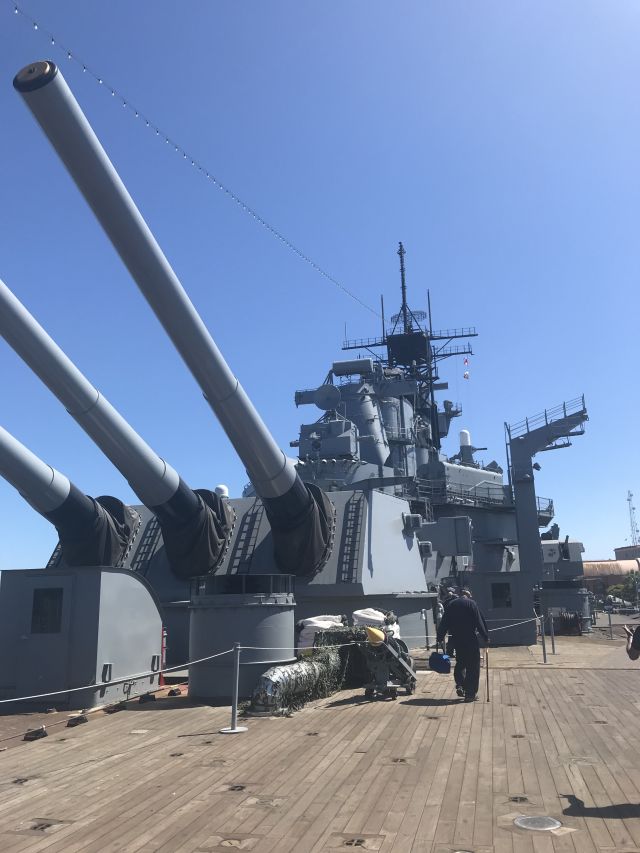 [/collapse] [collapse=威风凛凛的mk7主炮(后甲板)]