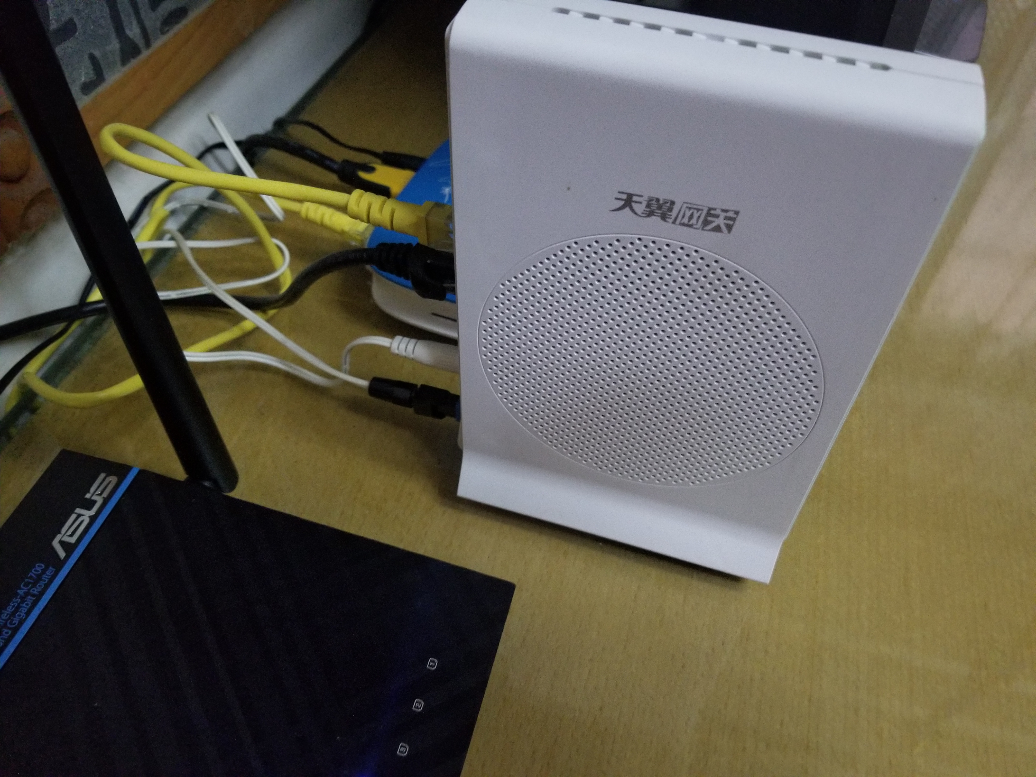 友华p921这个光猫是不是很差