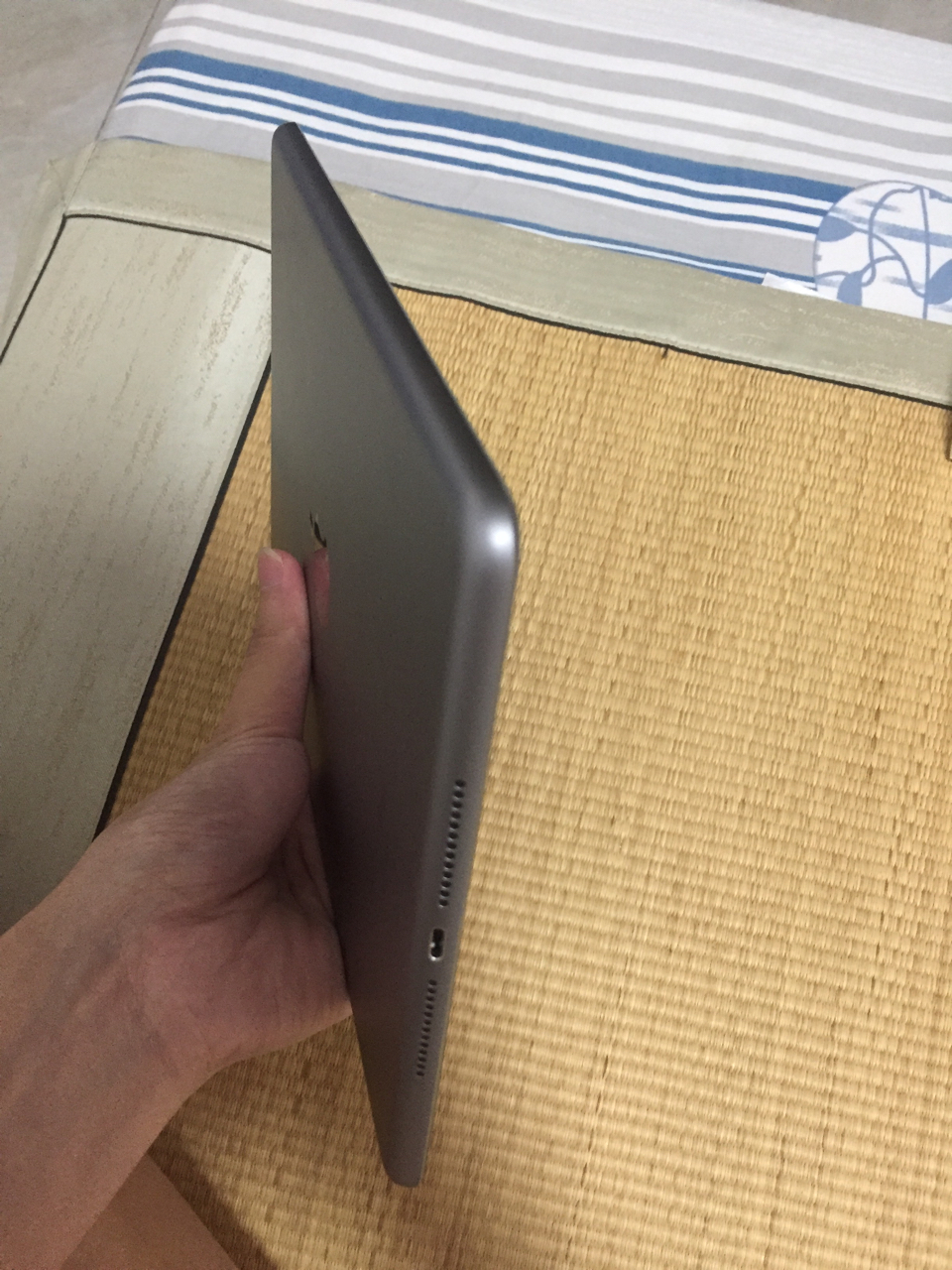 [手机平板]ipad2018 32g深空灰wife版出1800