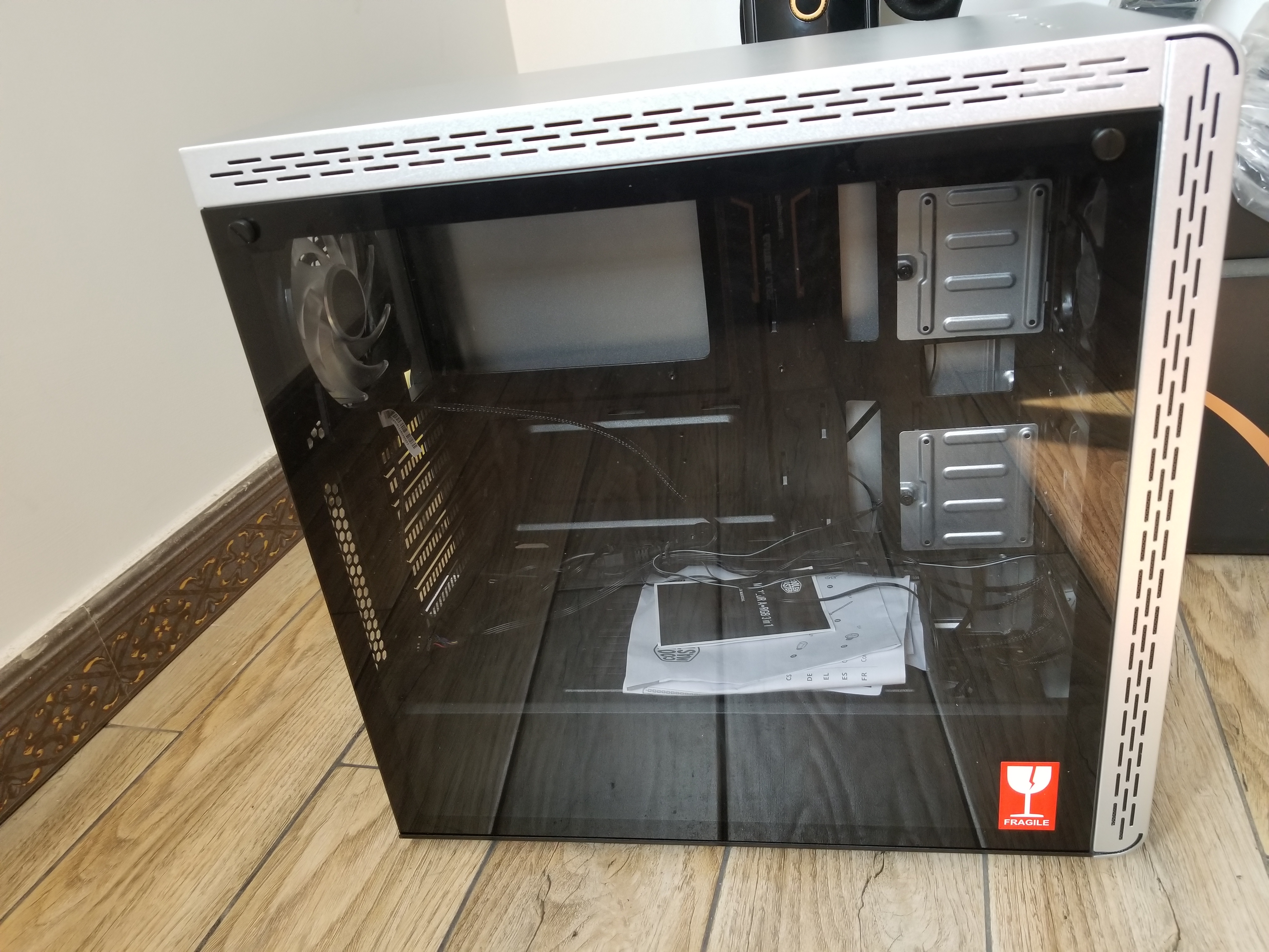 电脑硬件酷冷至尊ms600机箱mf120rargb风扇