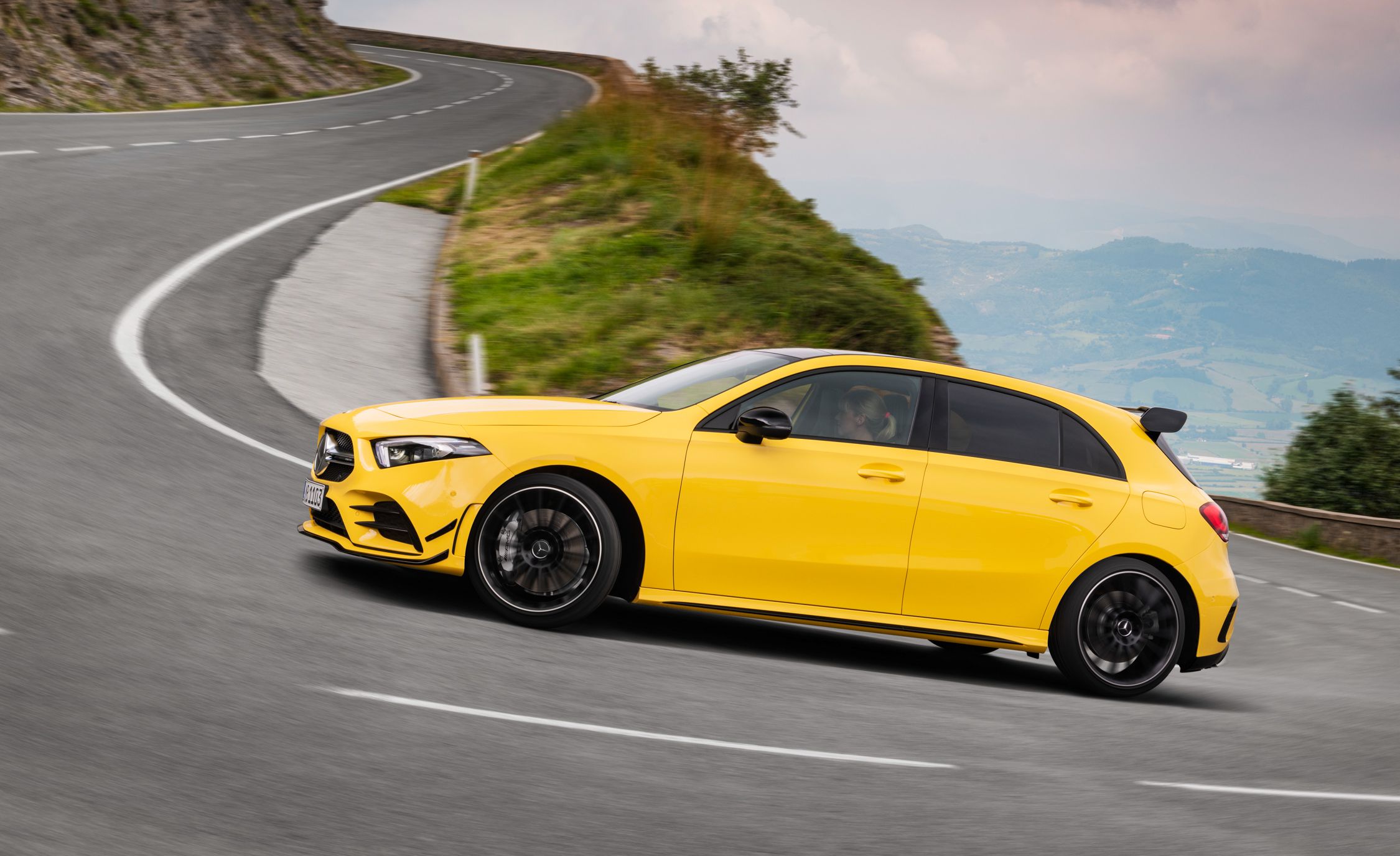 [新闻速报][c&d新闻]奔驰的新小钢炮——302hp的amg a35