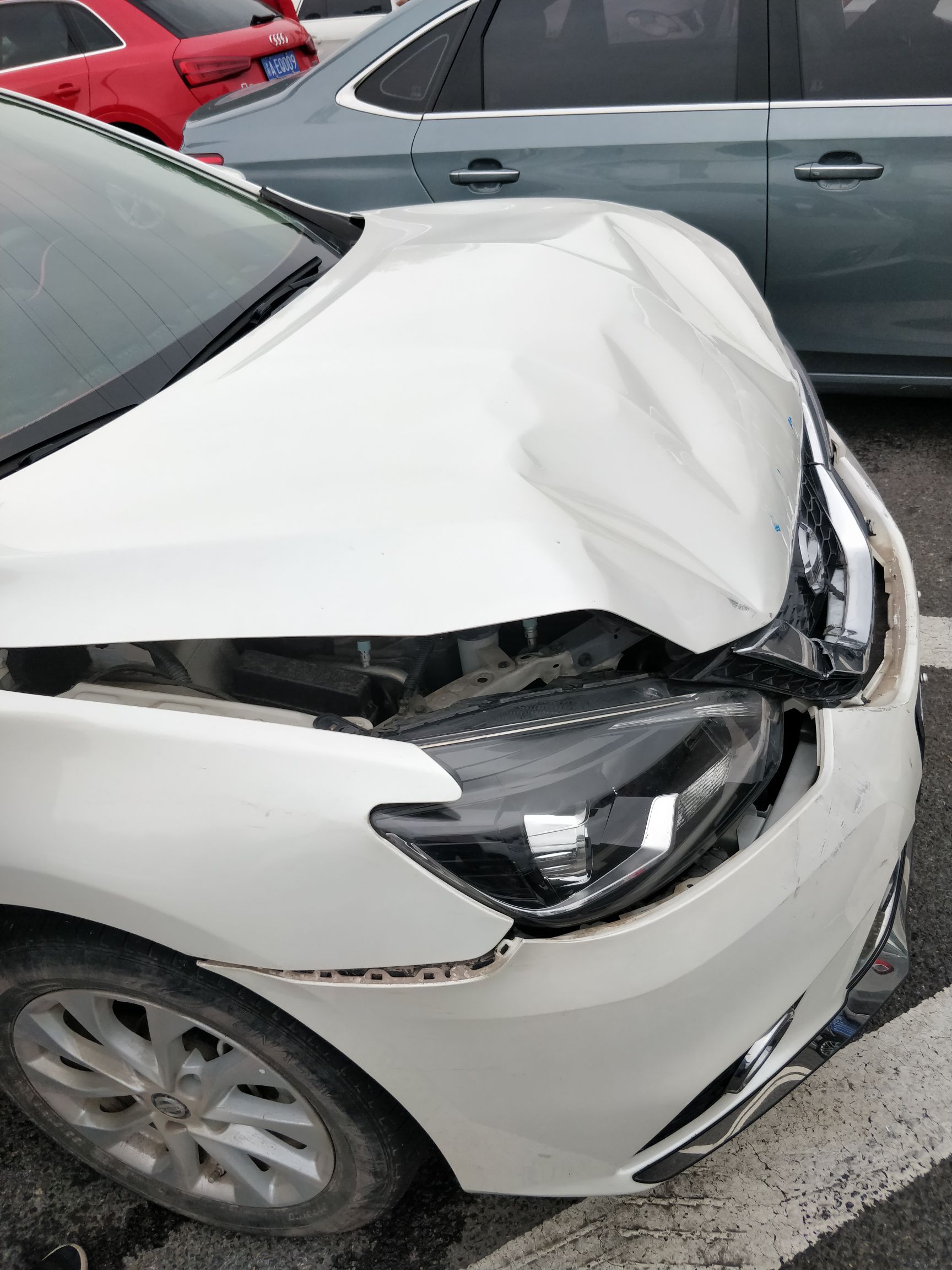 出车祸了,大伙帮我看看怎么弄.