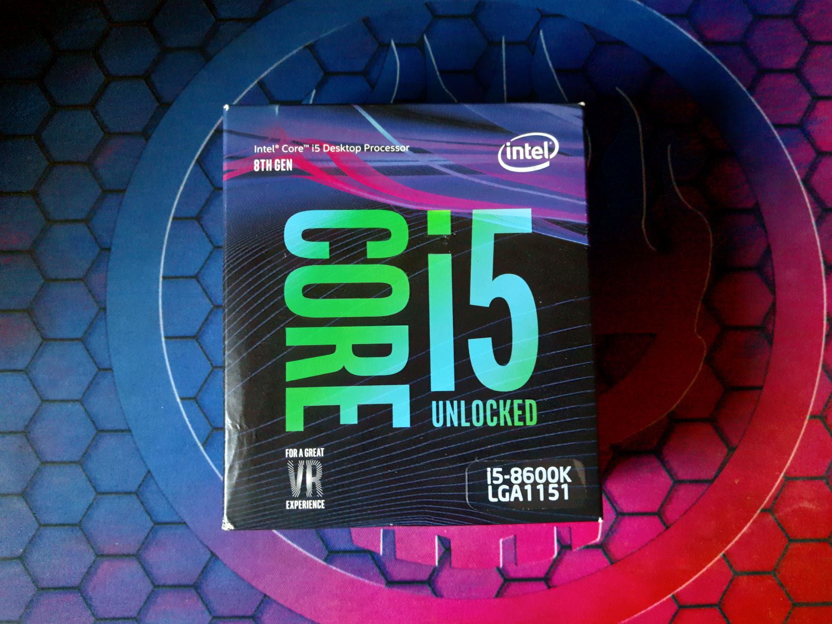 [电脑硬件] 8600k英文盒装 微星1070ti钛金龙 [已出]