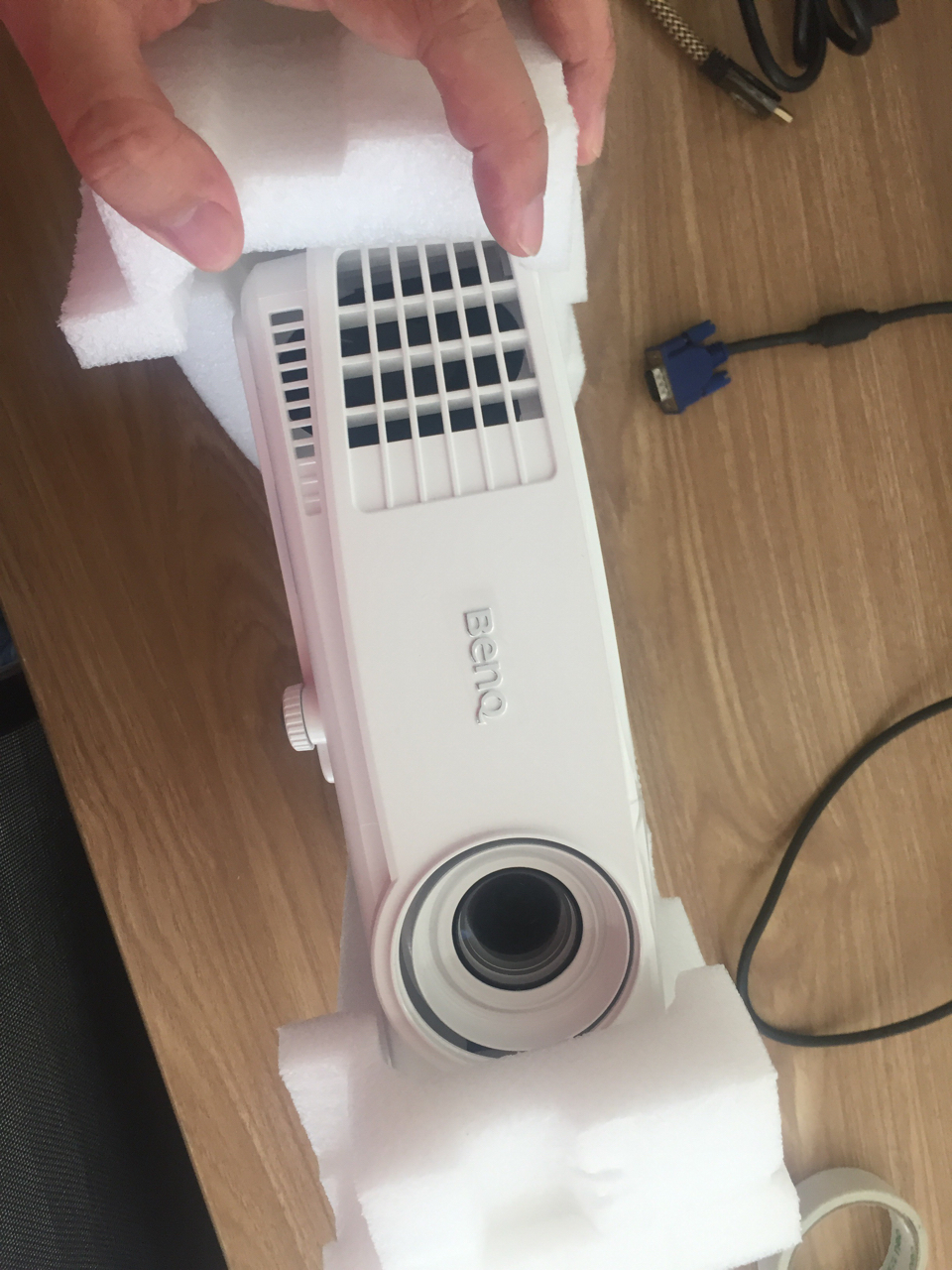 电脑硬件明基ed933投影仪3300流名明