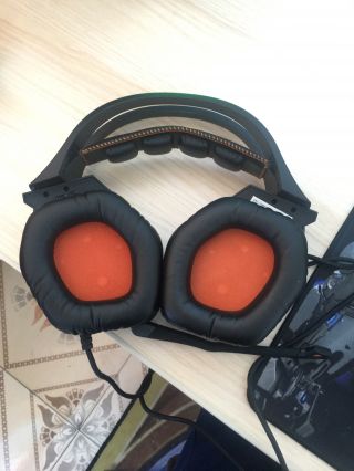 [电脑外设]出 华硕猛禽7.1 耳机