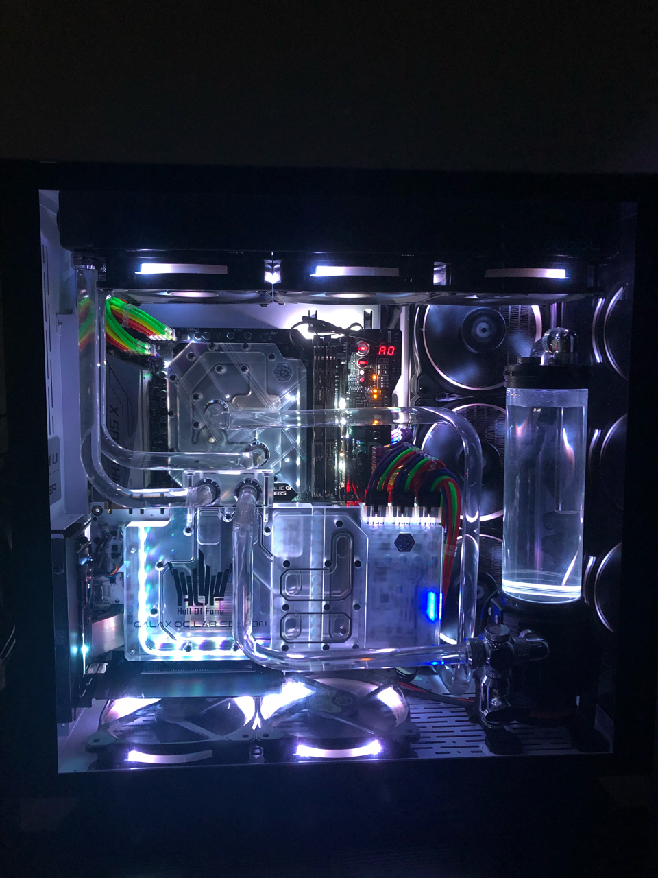 电脑硬件镁光11002t8400970pro960pro2080魔龙r6e