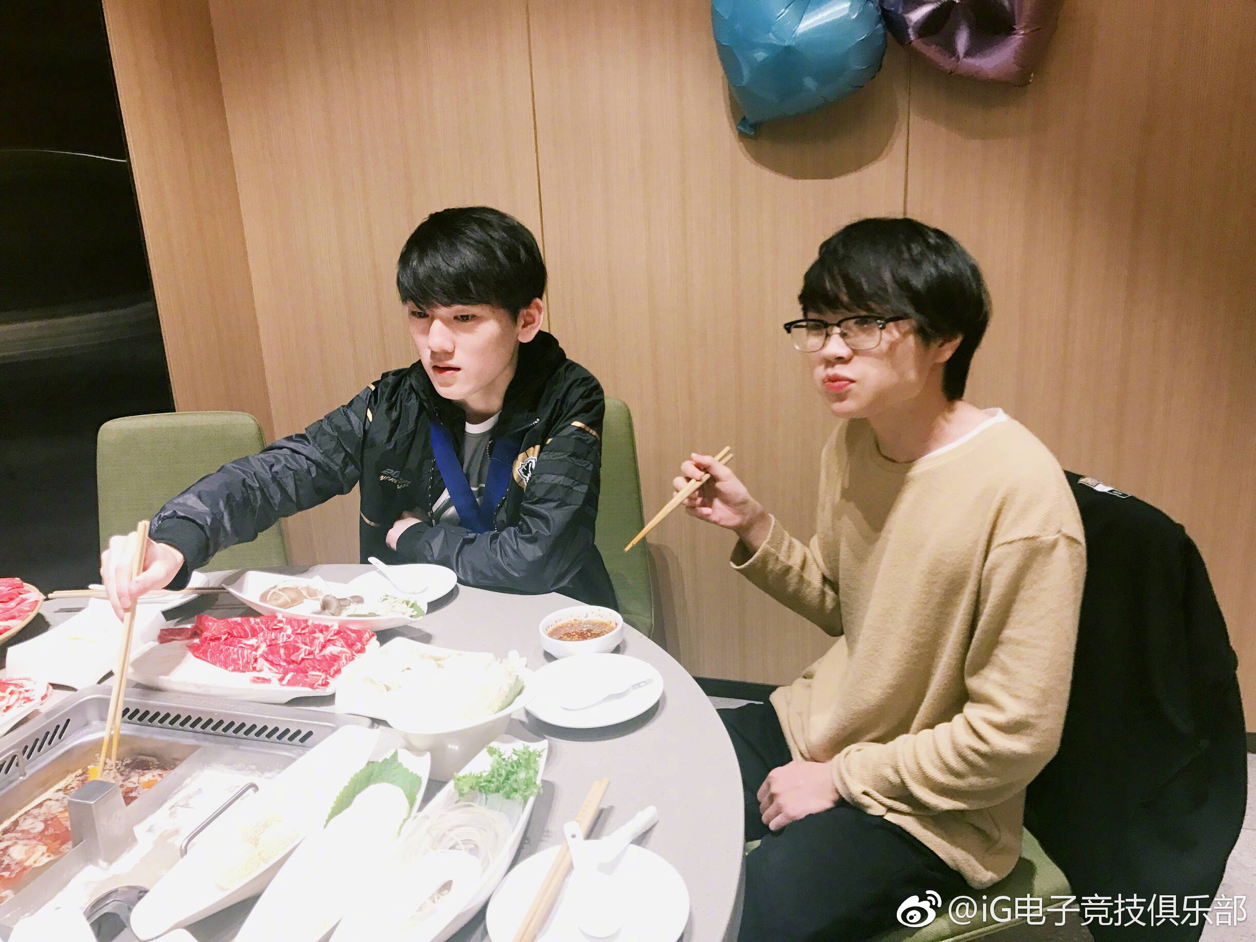 ig好多老韩援都来现场了[转自微博] (更新赛后聚餐照片) nga玩家社区