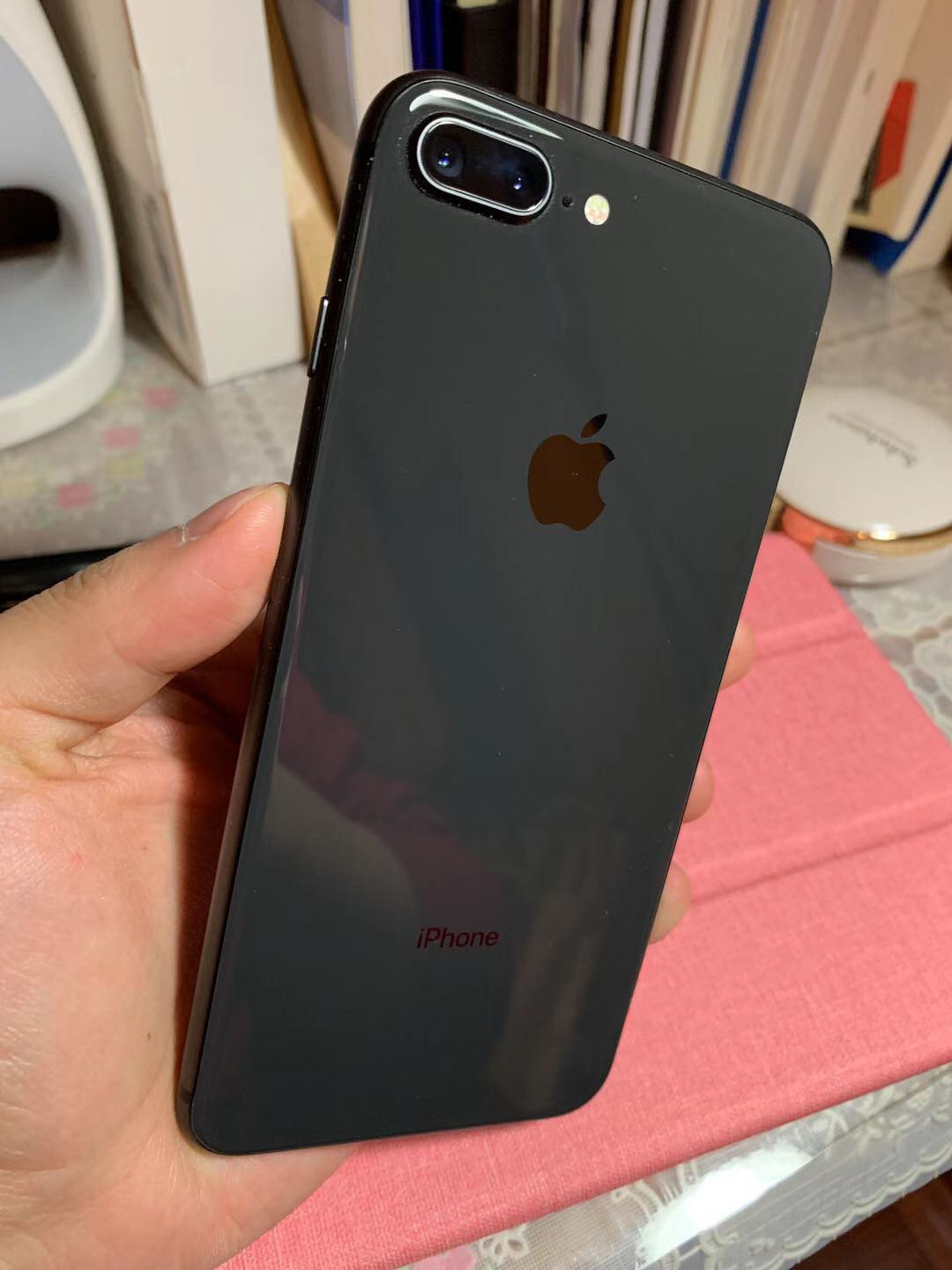 已出手机平板出个国行8p深空灰64g在保带发票已出