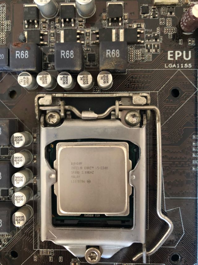 1. i5 2300 华硕p61 (暂出)