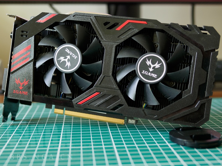 电脑硬件七彩虹gtx950烈焰战神u2gd5