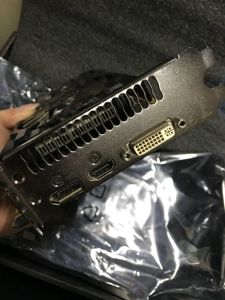 [电脑硬件]出一个华硕gtx760战骑士顺道还有个aoc显示
