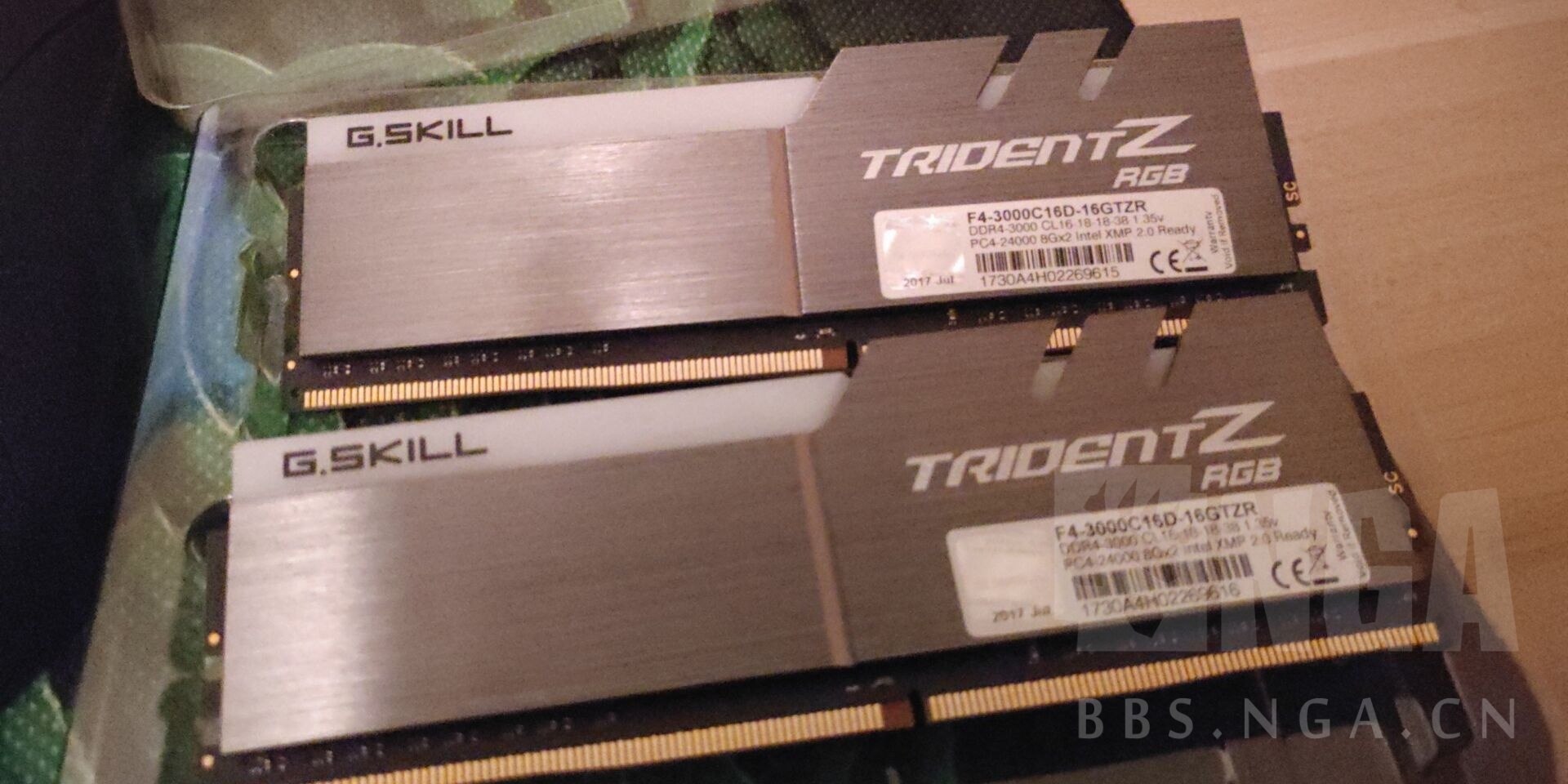 [电脑硬件]出芝奇幻光戟3000 c16 8gx2无盒,900到付.