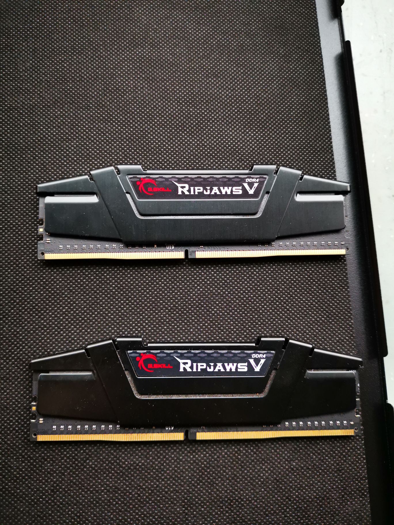 电脑硬件出一对芝奇无光3200c168gx2700上海本地