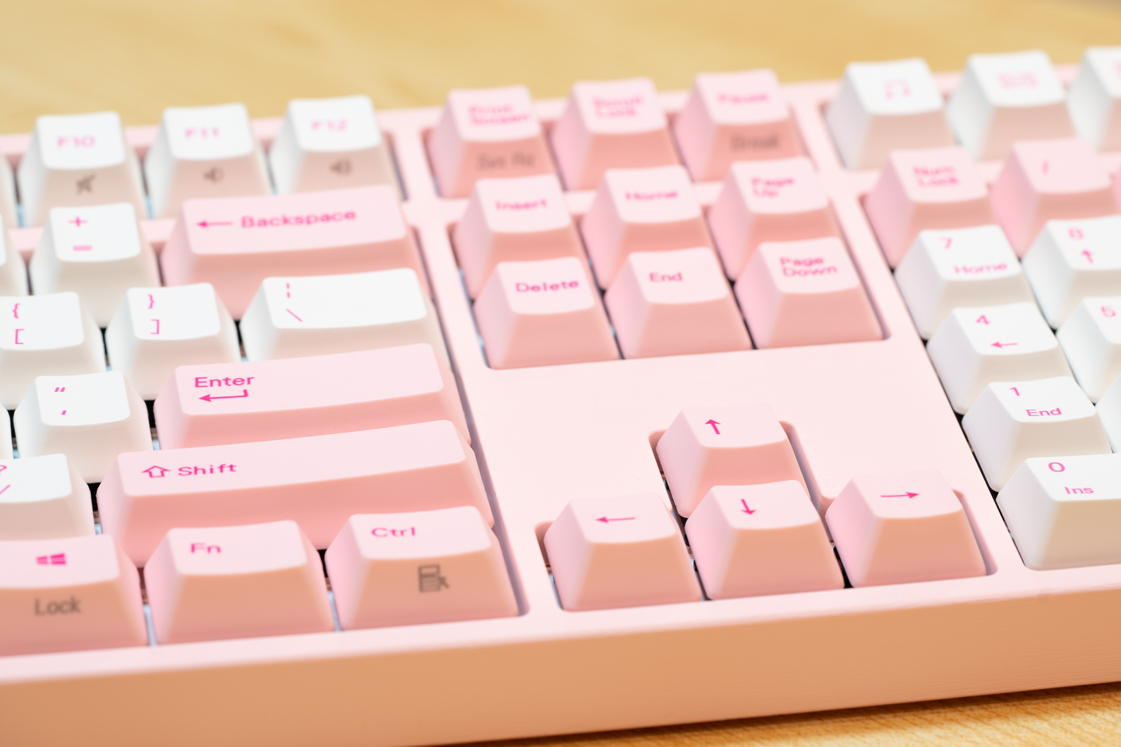 作业贴第一把机械键盘阿米洛樱花