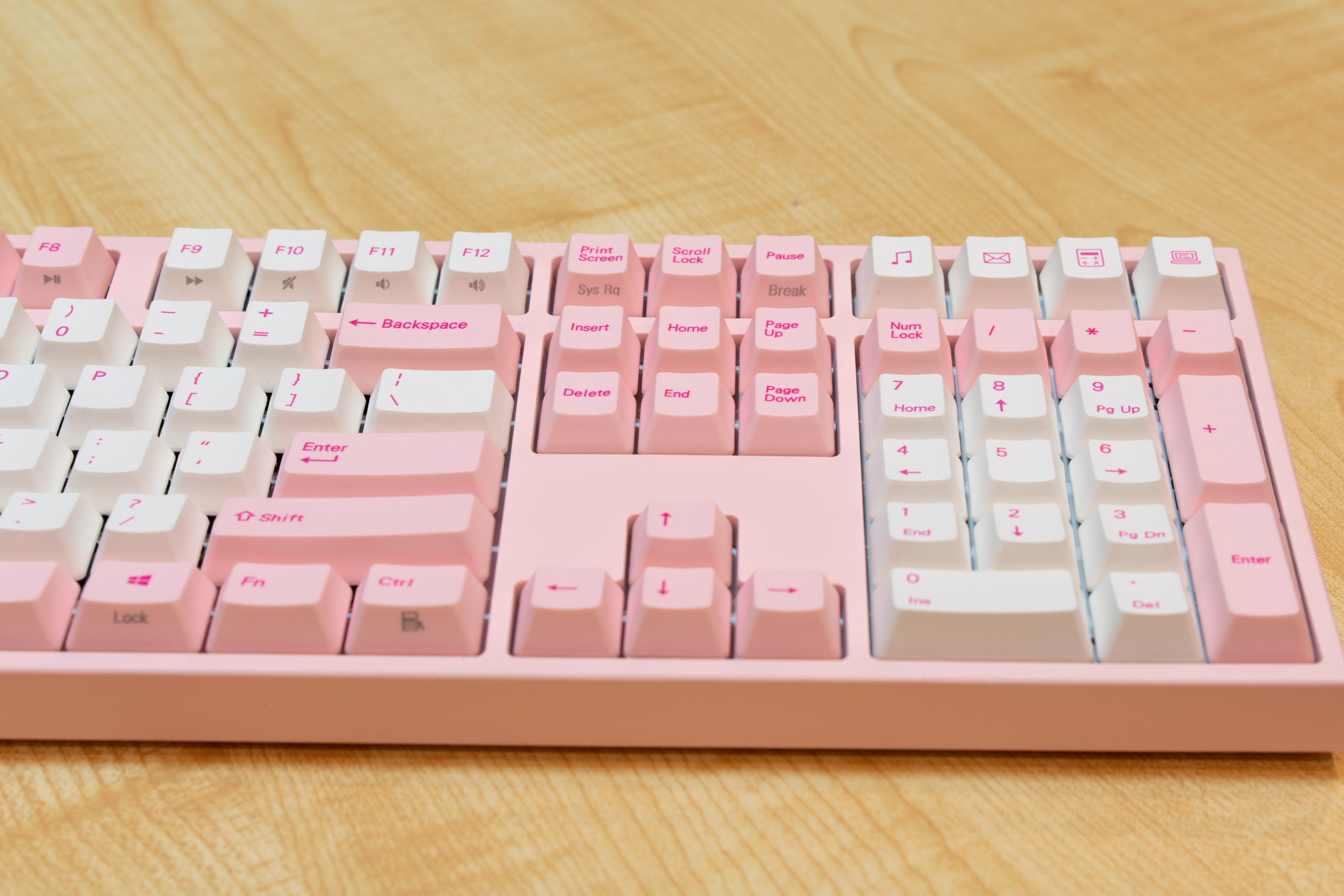 作业贴第一把机械键盘阿米洛樱花