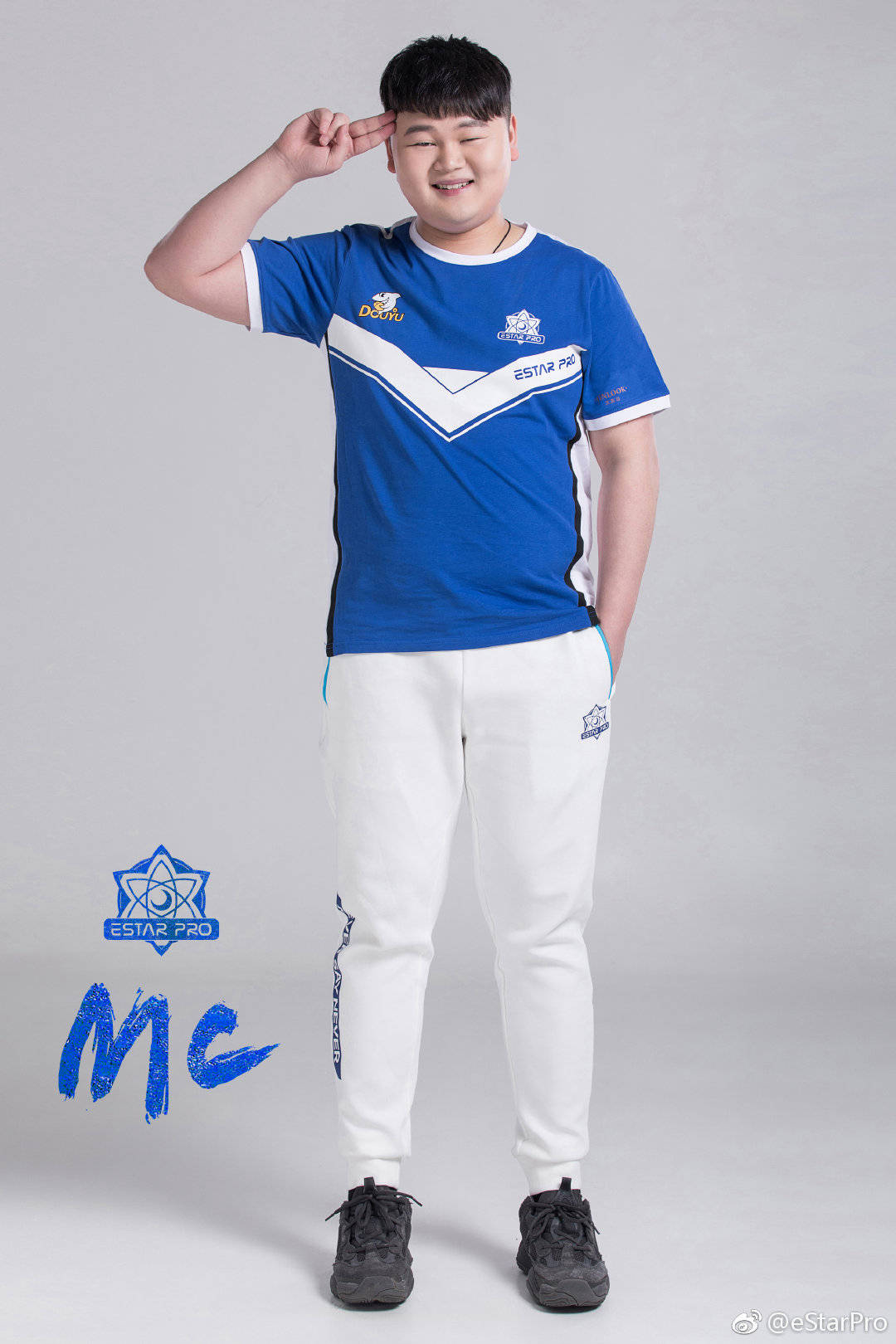 战队定妆照estar篇这个猫神兮兮诺言帅到我啦